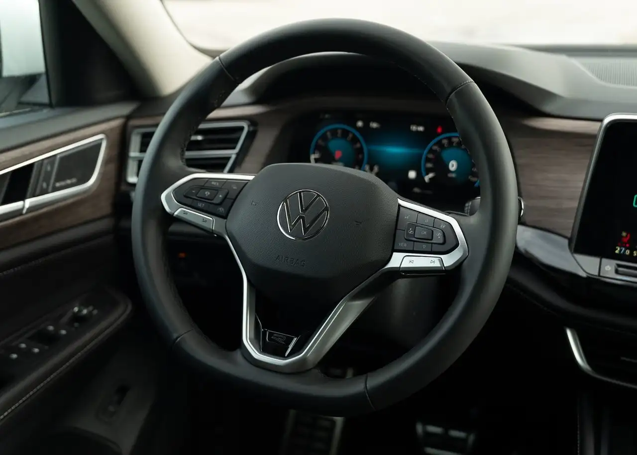 Volkswagen Atlas снимка Volkswagen Atlas
