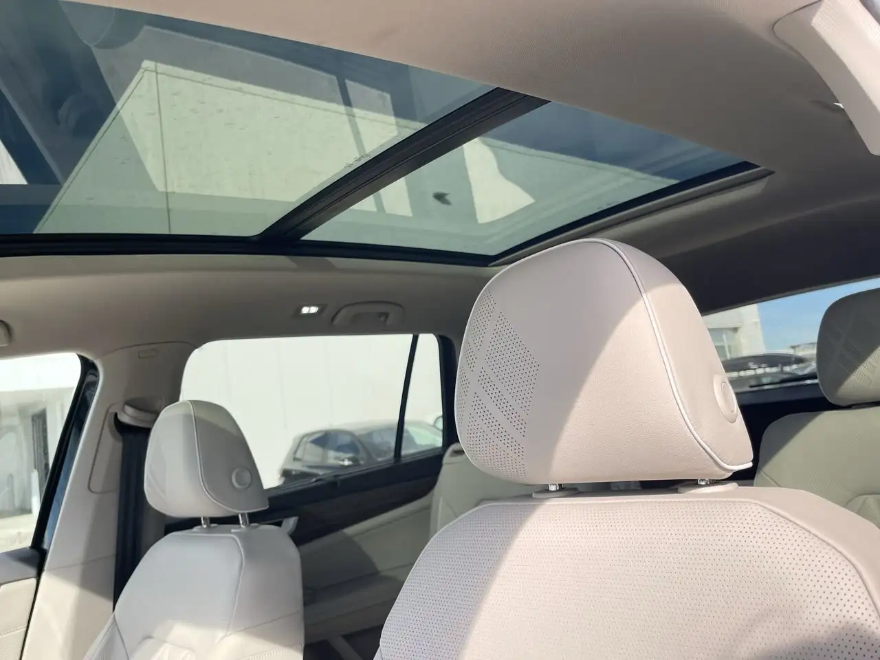 Volkswagen Atlas снимка Volkswagen Atlas