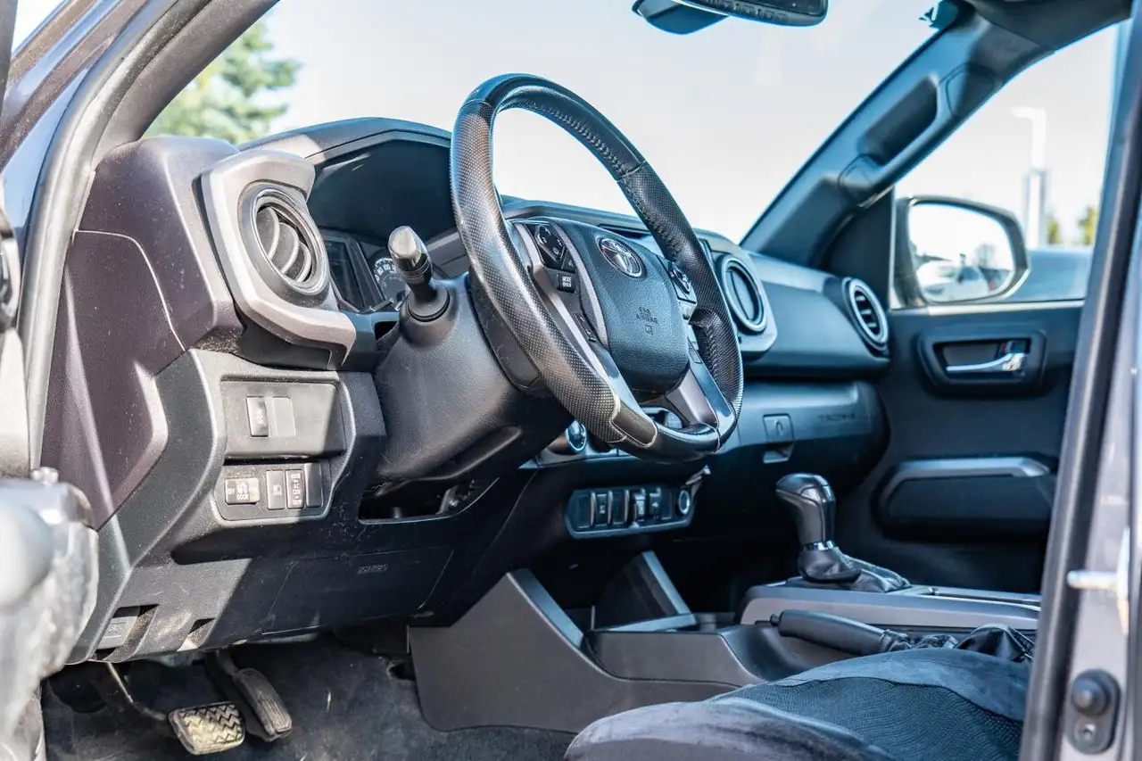 Toyota Tacoma снимка Toyota Tacoma