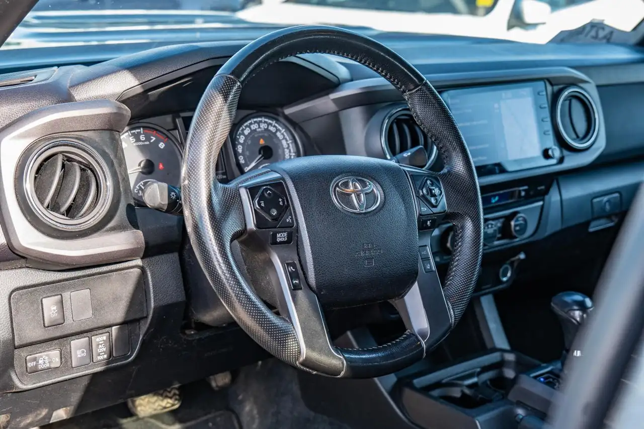 Toyota Tacoma снимка Toyota Tacoma