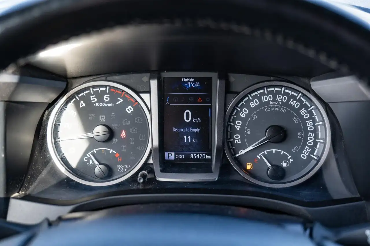 Toyota Tacoma снимка Toyota Tacoma