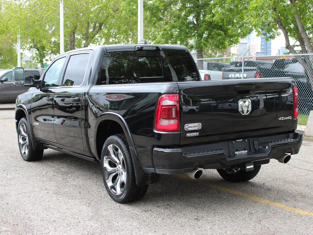 RAM 1500 снимка RAM 1500