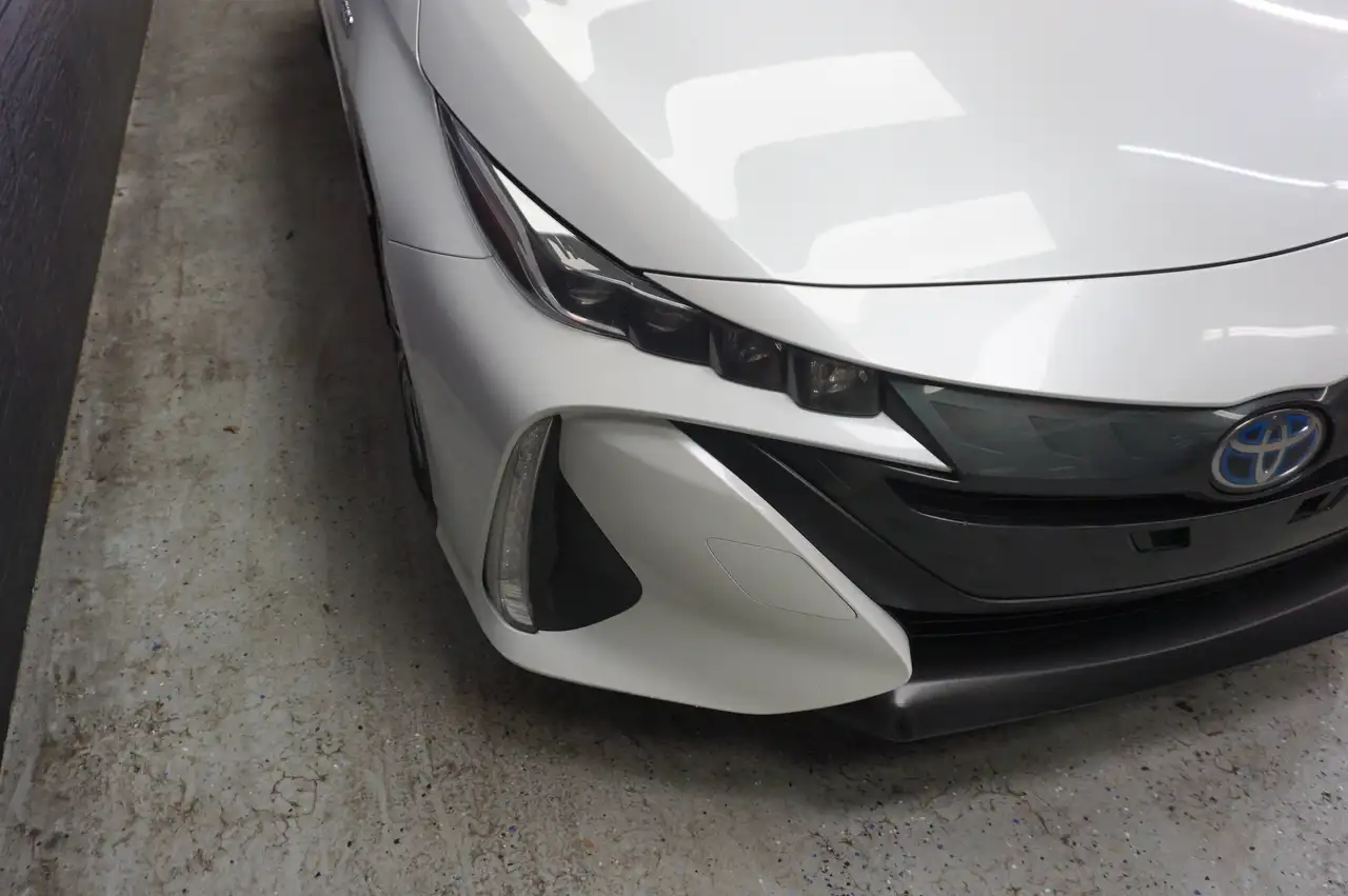 Toyota Prius Prime снимка Toyota Prius Prime