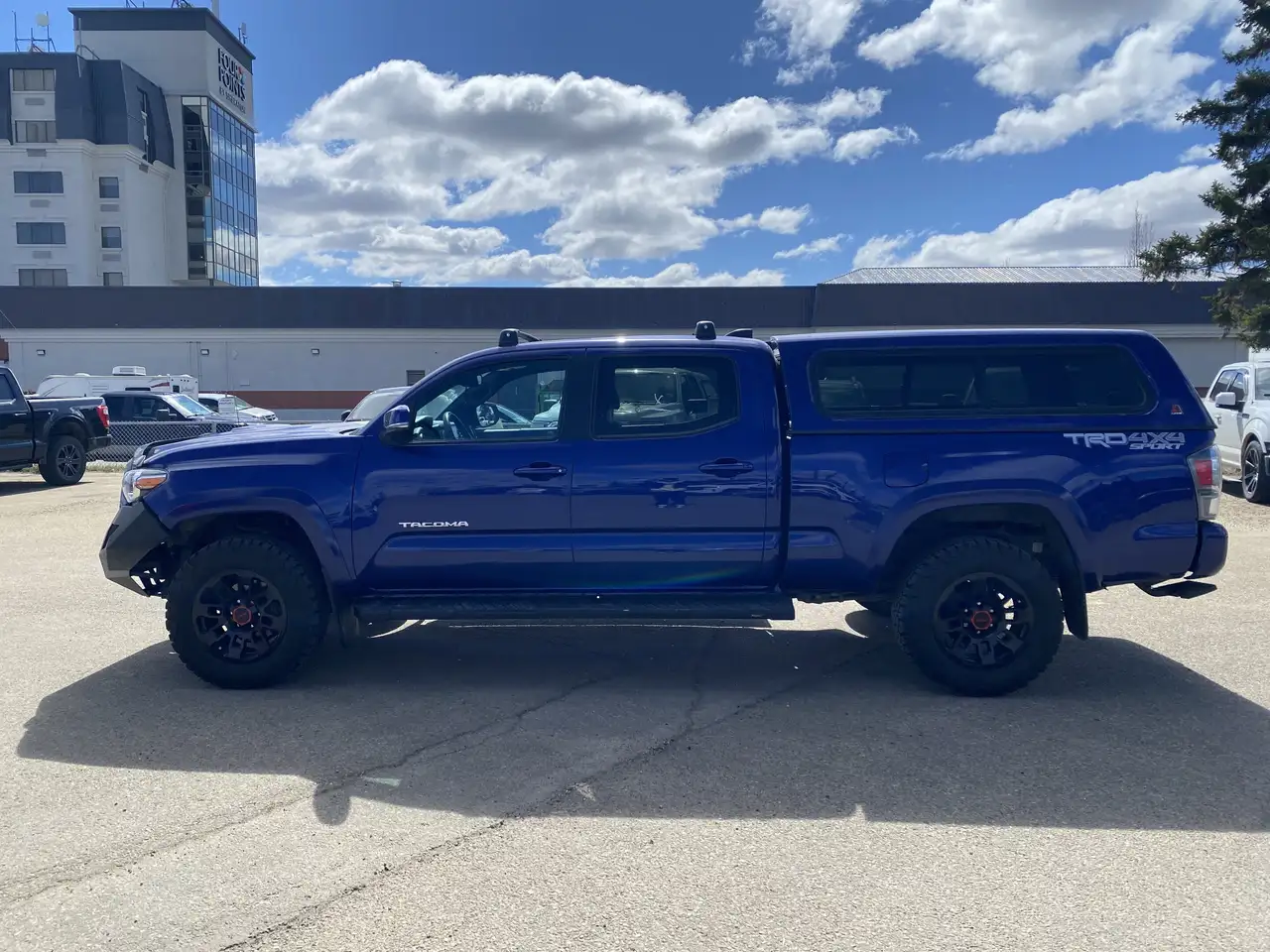 Toyota Tacoma снимка Toyota Tacoma