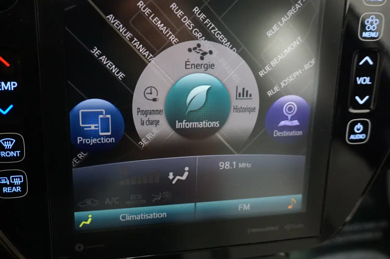 Toyota Prius Prime снимка Toyota Prius Prime