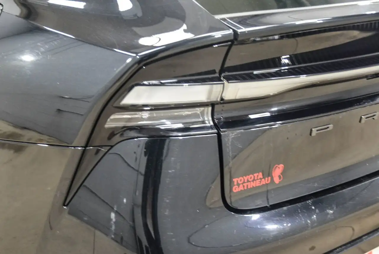 Toyota Prius снимка Toyota Prius