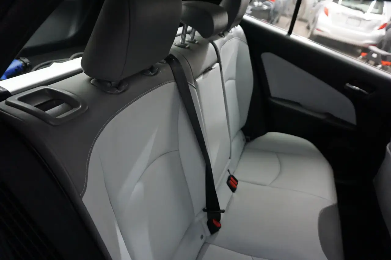 Toyota Prius Prime снимка Toyota Prius Prime