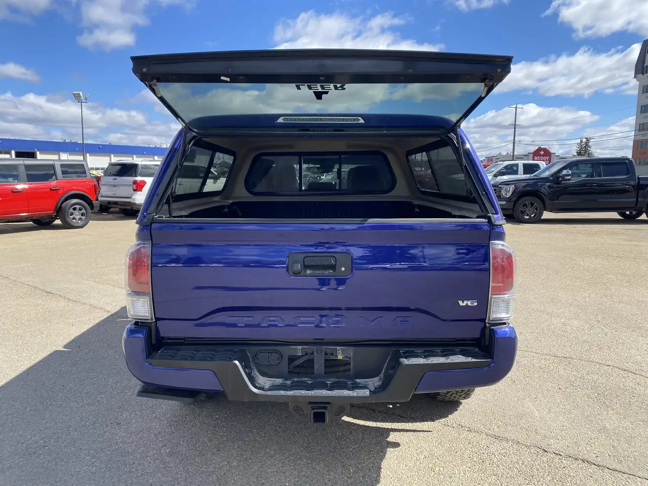 Toyota Tacoma снимка Toyota Tacoma