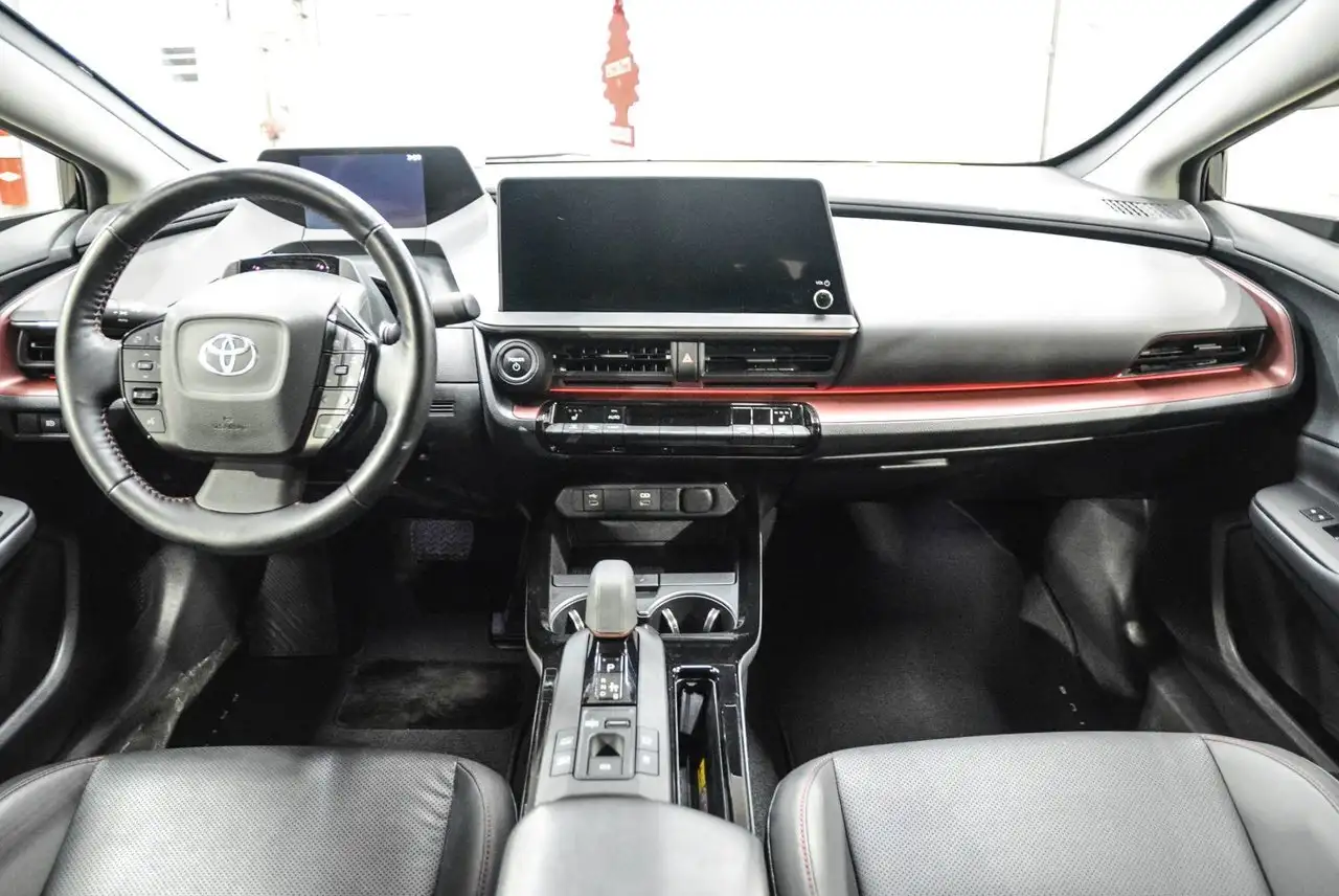 Toyota Prius снимка Toyota Prius