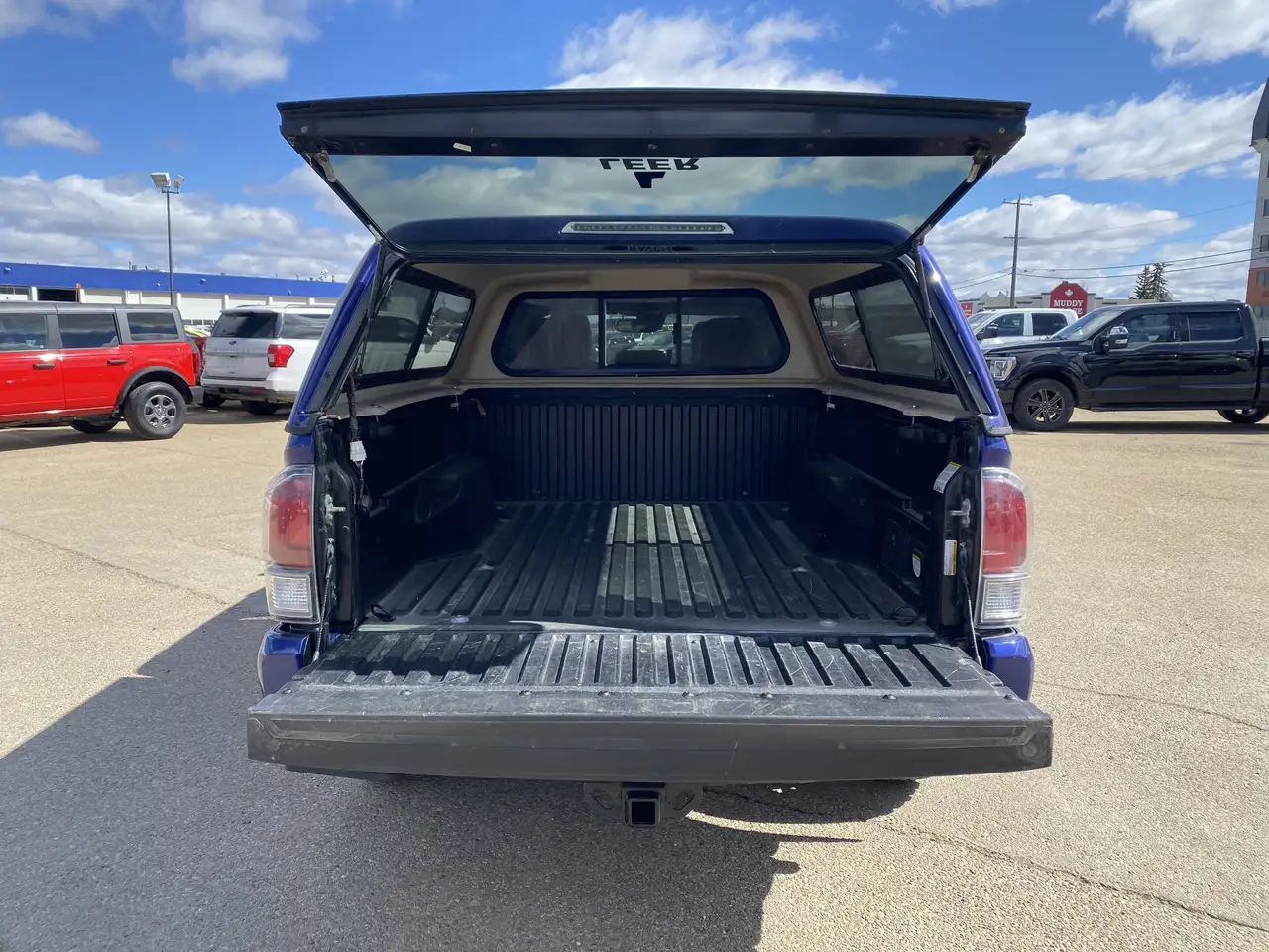 Toyota Tacoma снимка Toyota Tacoma