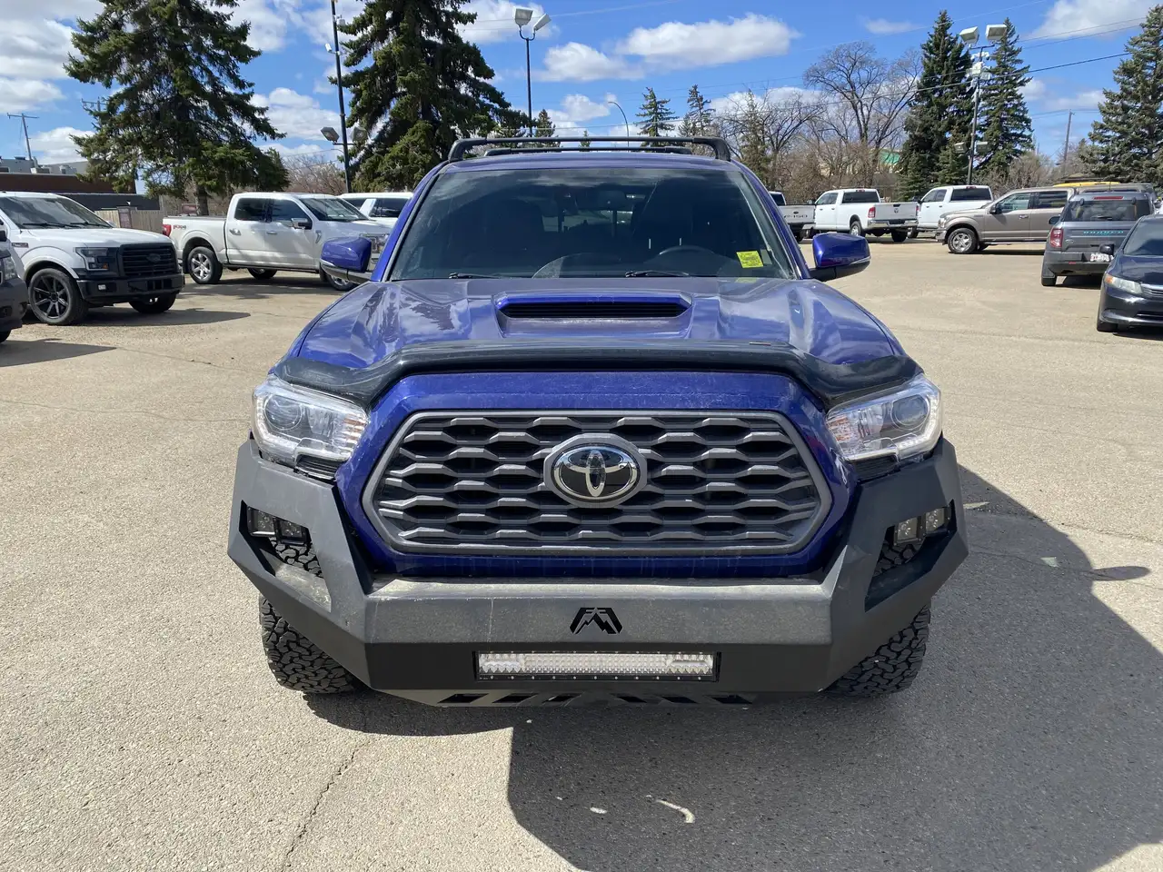 Toyota Tacoma снимка Toyota Tacoma