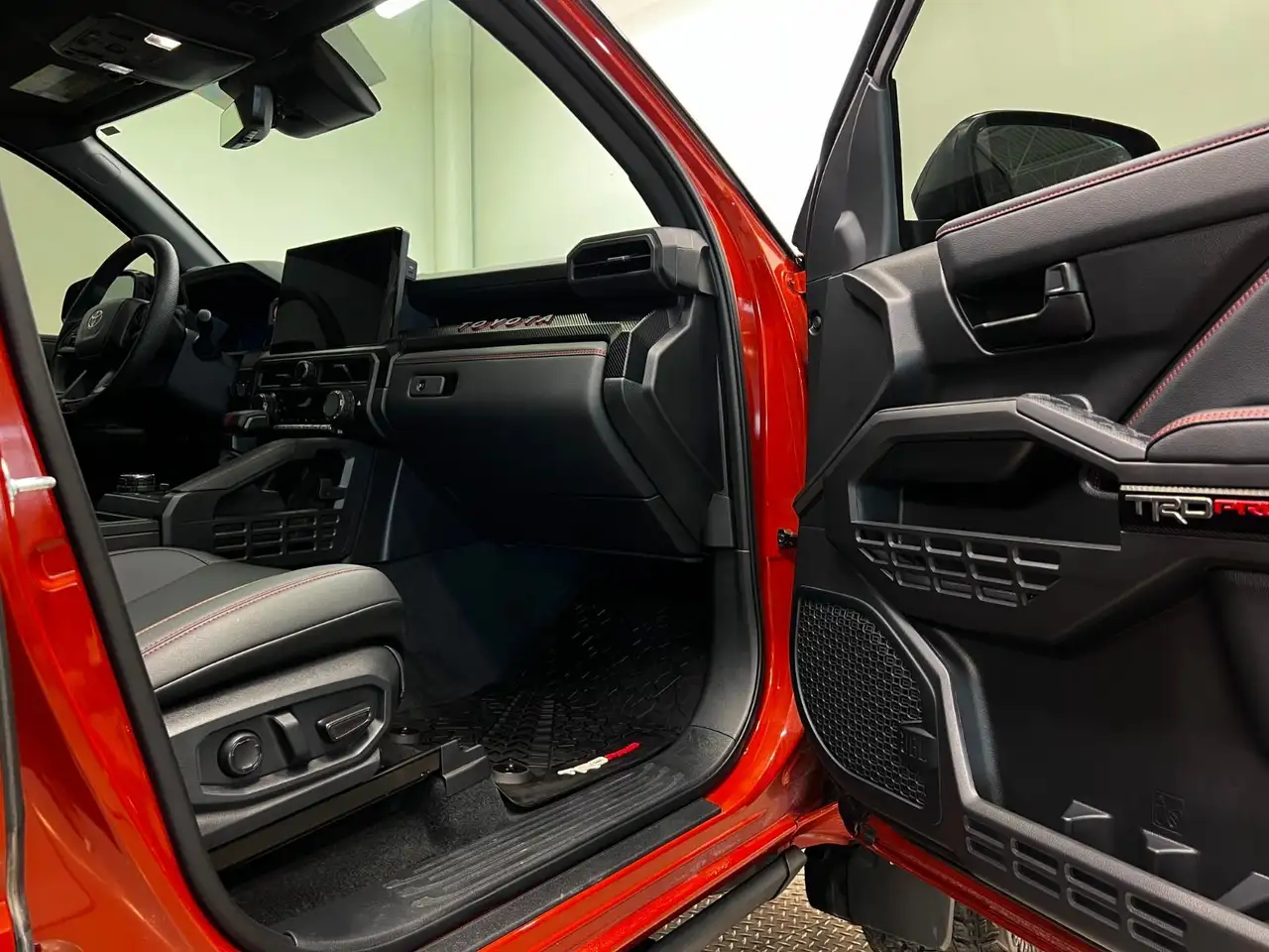 Toyota Tacoma снимка Toyota Tacoma