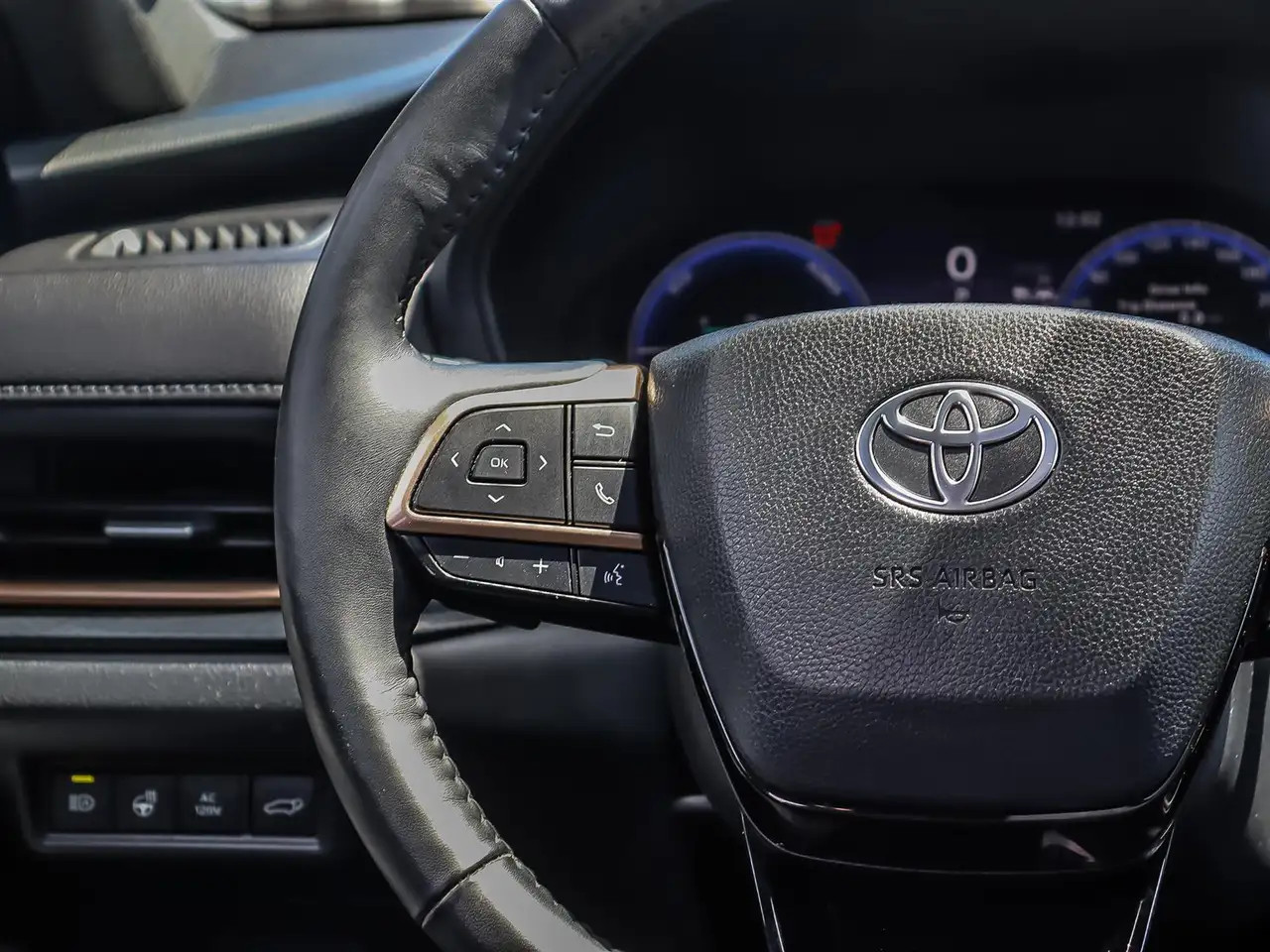 Toyota Grand Highlander fotografie Toyota Grand Highlander