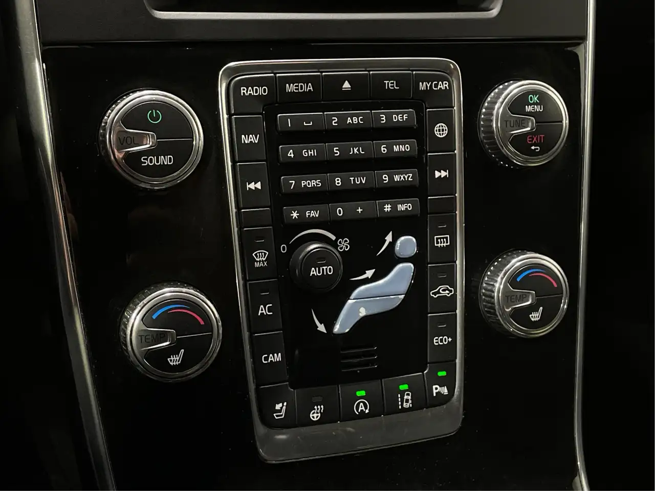 Volvo V60 снимка Volvo V60