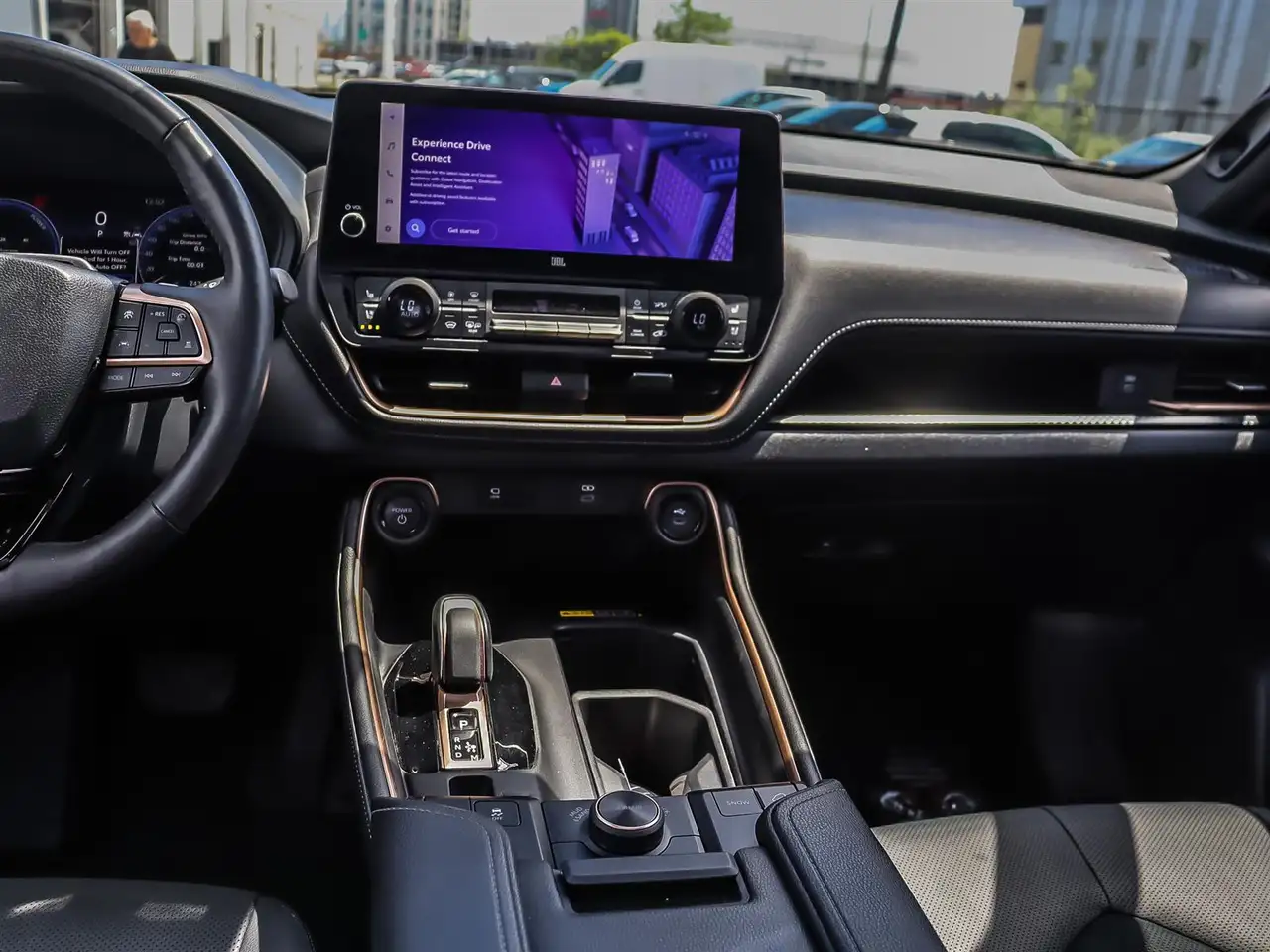 Toyota Grand Highlander fotografie Toyota Grand Highlander