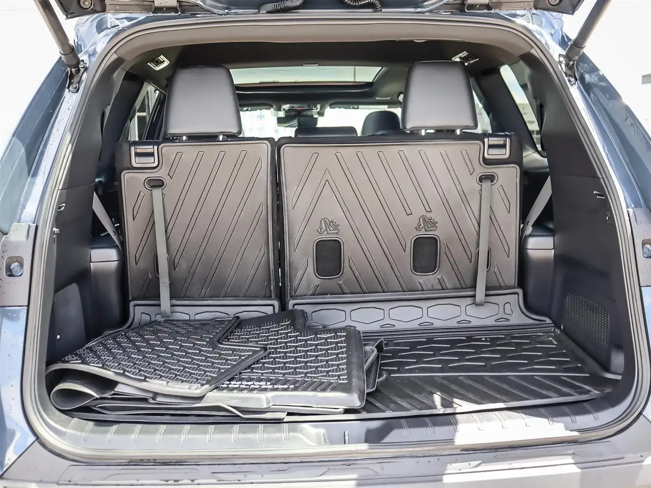 Toyota Grand Highlander fotografie Toyota Grand Highlander
