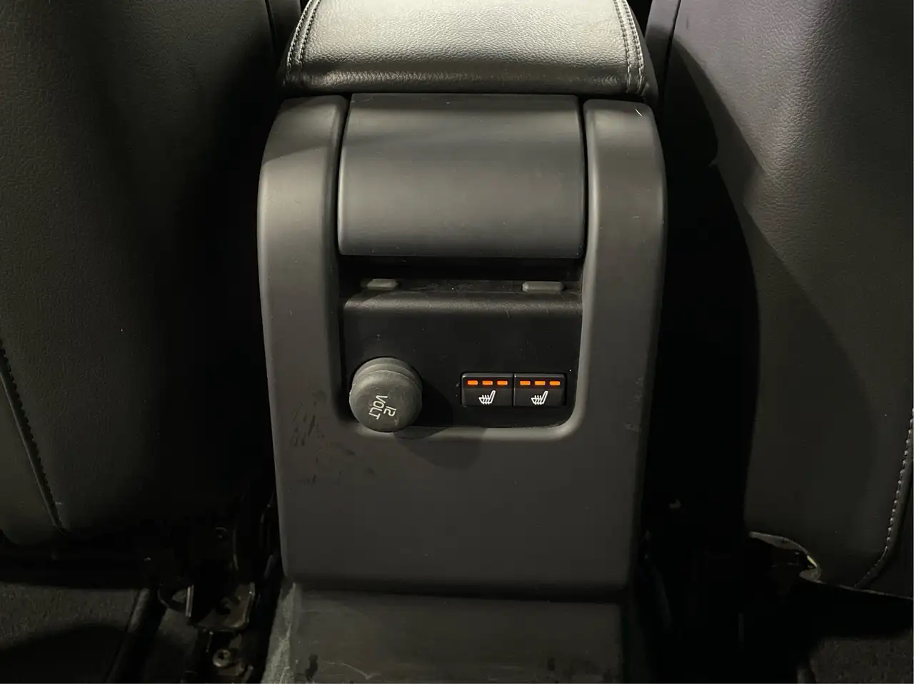 Volvo V60 снимка Volvo V60