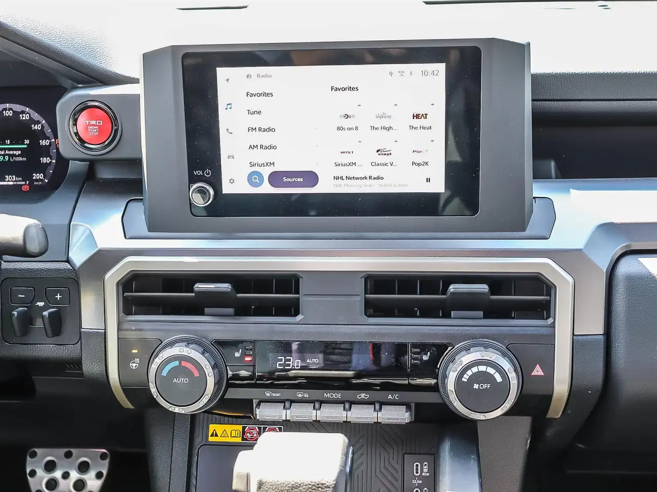 Toyota Tacoma снимка Toyota Tacoma