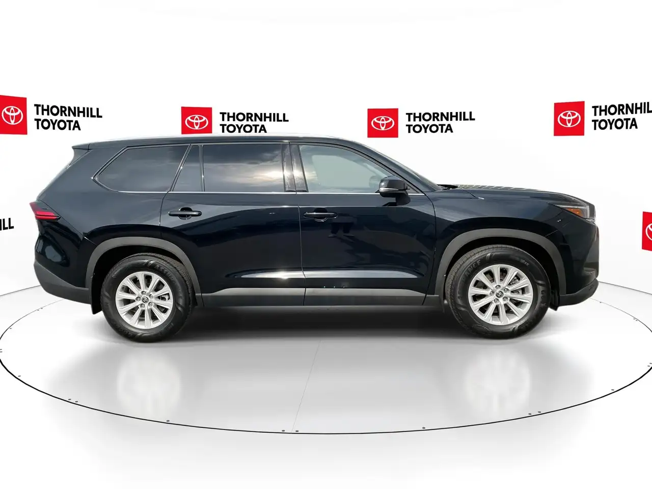Toyota Grand Highlander fotografie Toyota Grand Highlander
