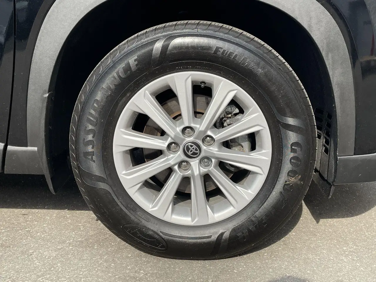 Toyota Grand Highlander fotografie Toyota Grand Highlander