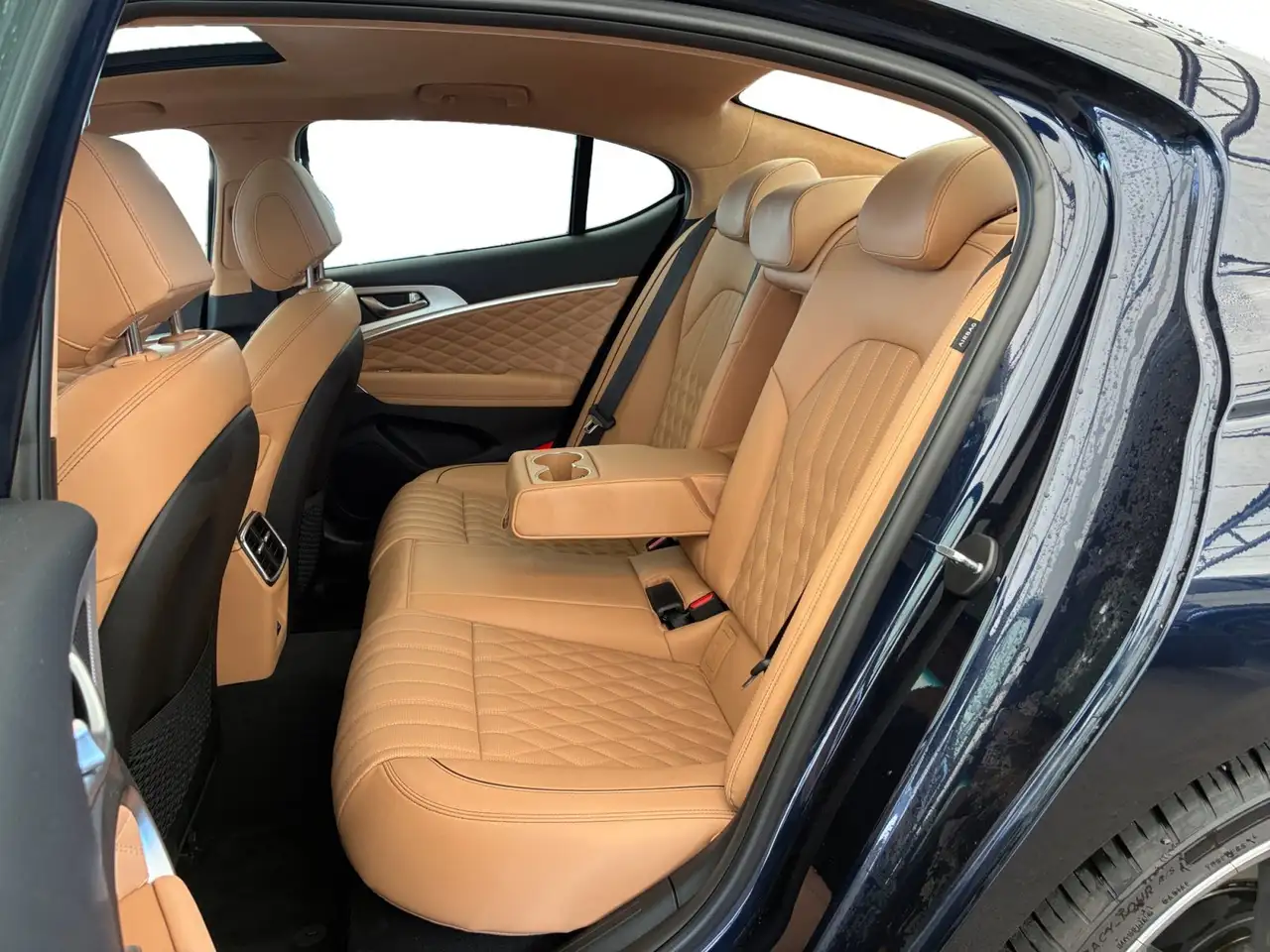 Genesis G70 снимка Genesis G70