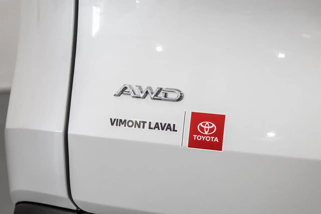 Toyota Grand Highlander photo Toyota Grand Highlander