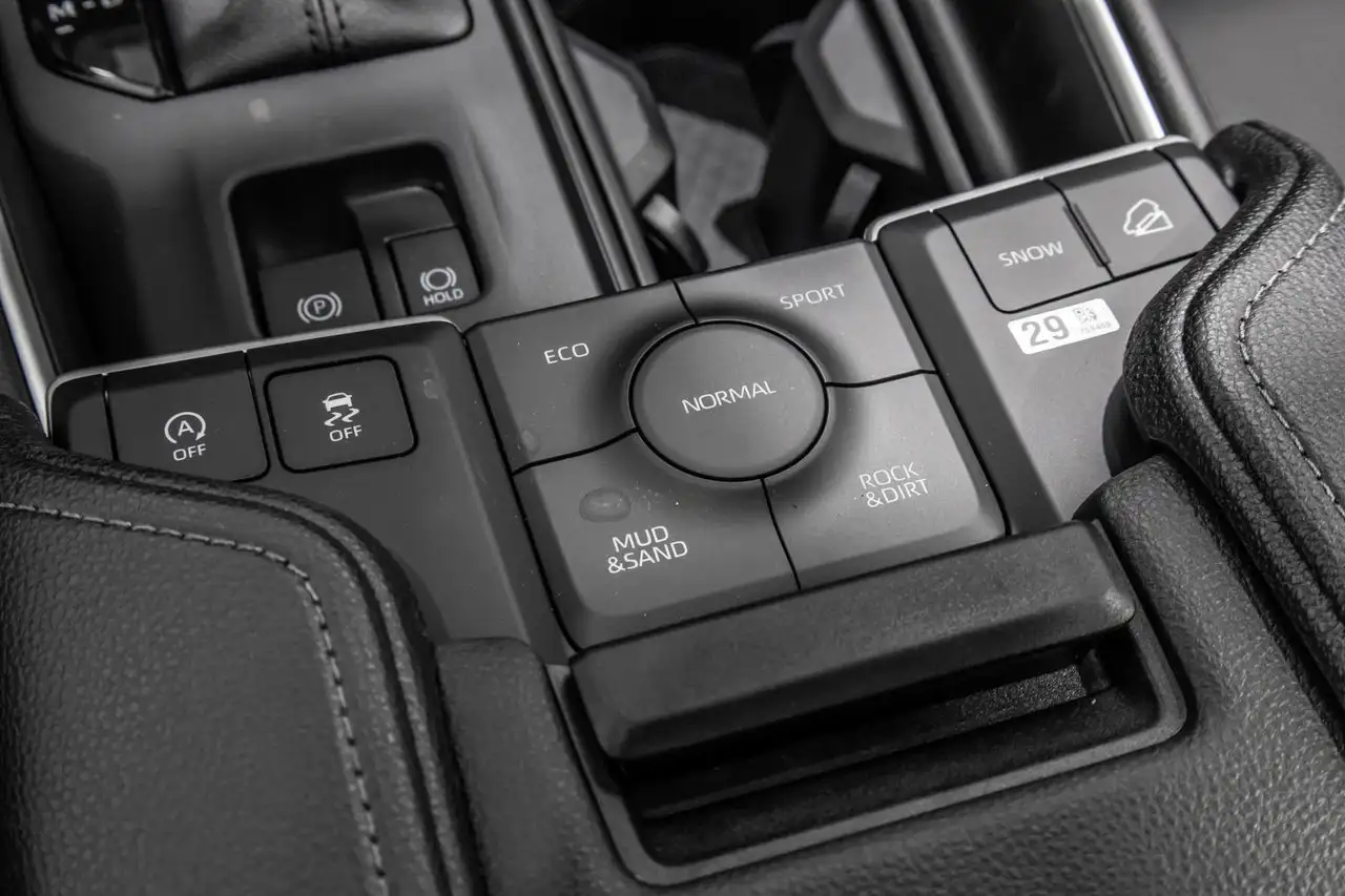 Toyota Grand Highlander photo Toyota Grand Highlander