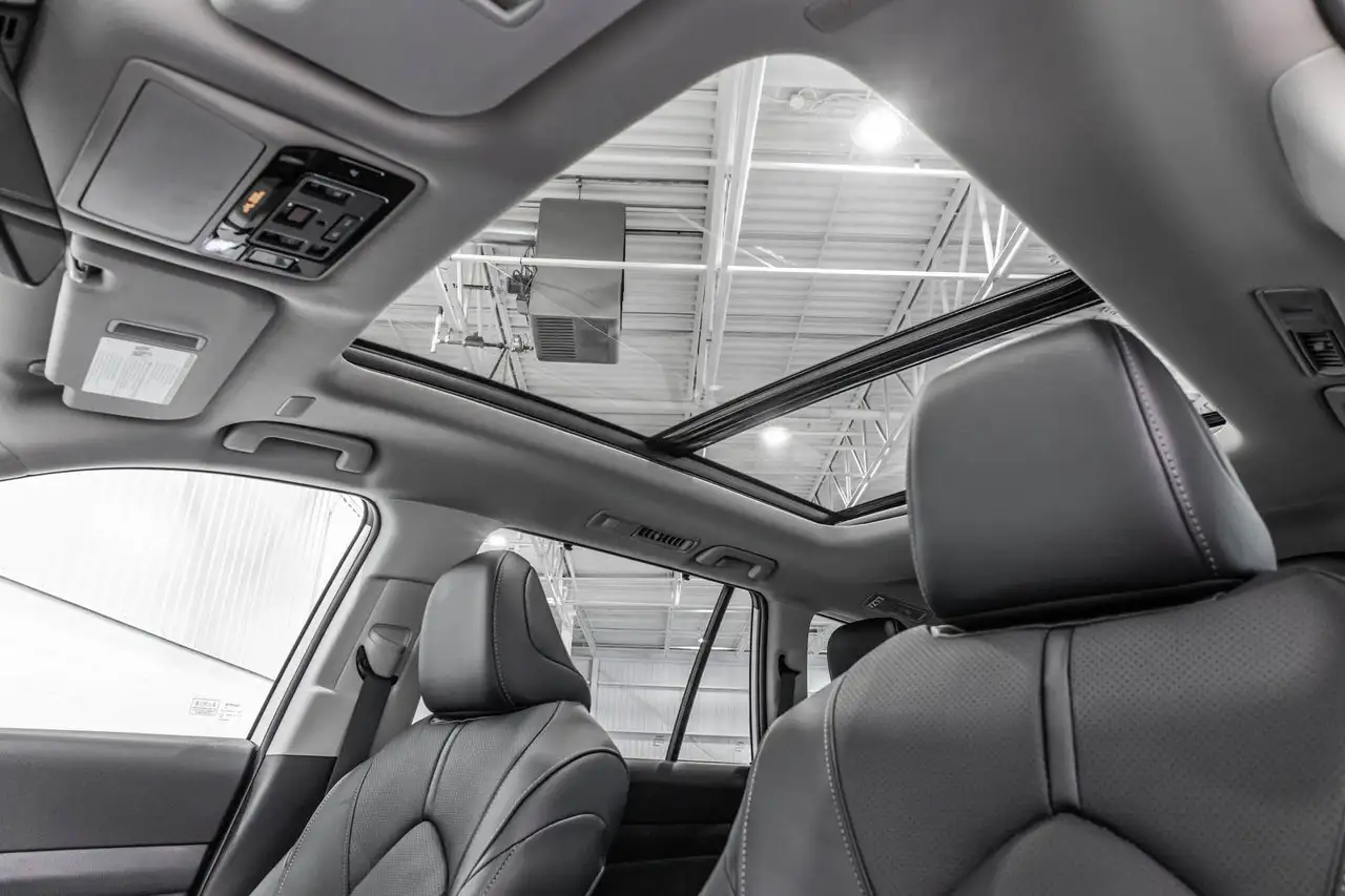 Toyota Grand Highlander photo Toyota Grand Highlander