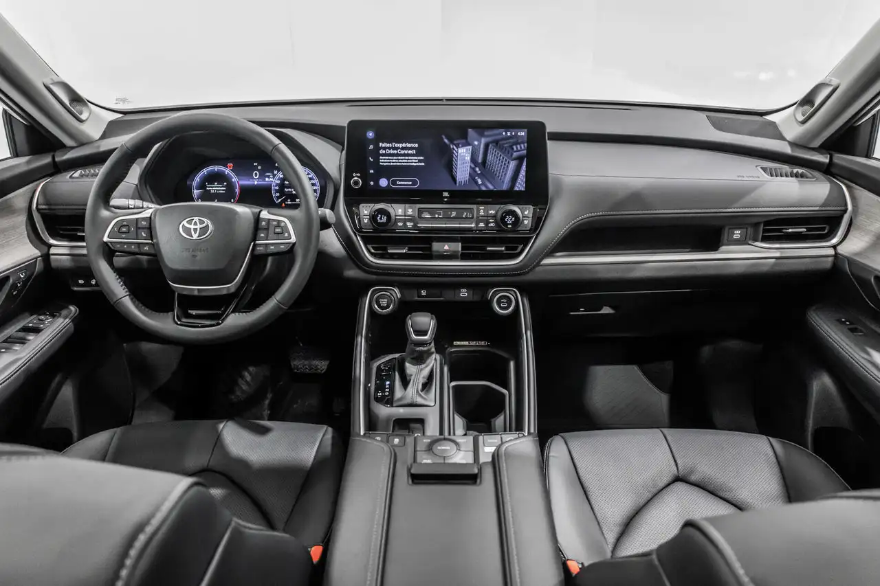 Toyota Grand Highlander photo Toyota Grand Highlander