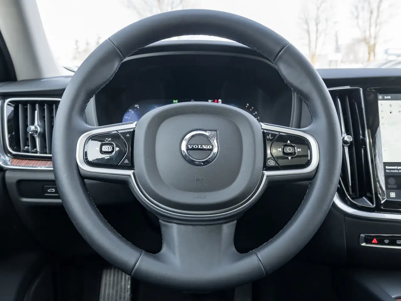 Volvo V60 Cross Country снимка Volvo V60 Cross Country