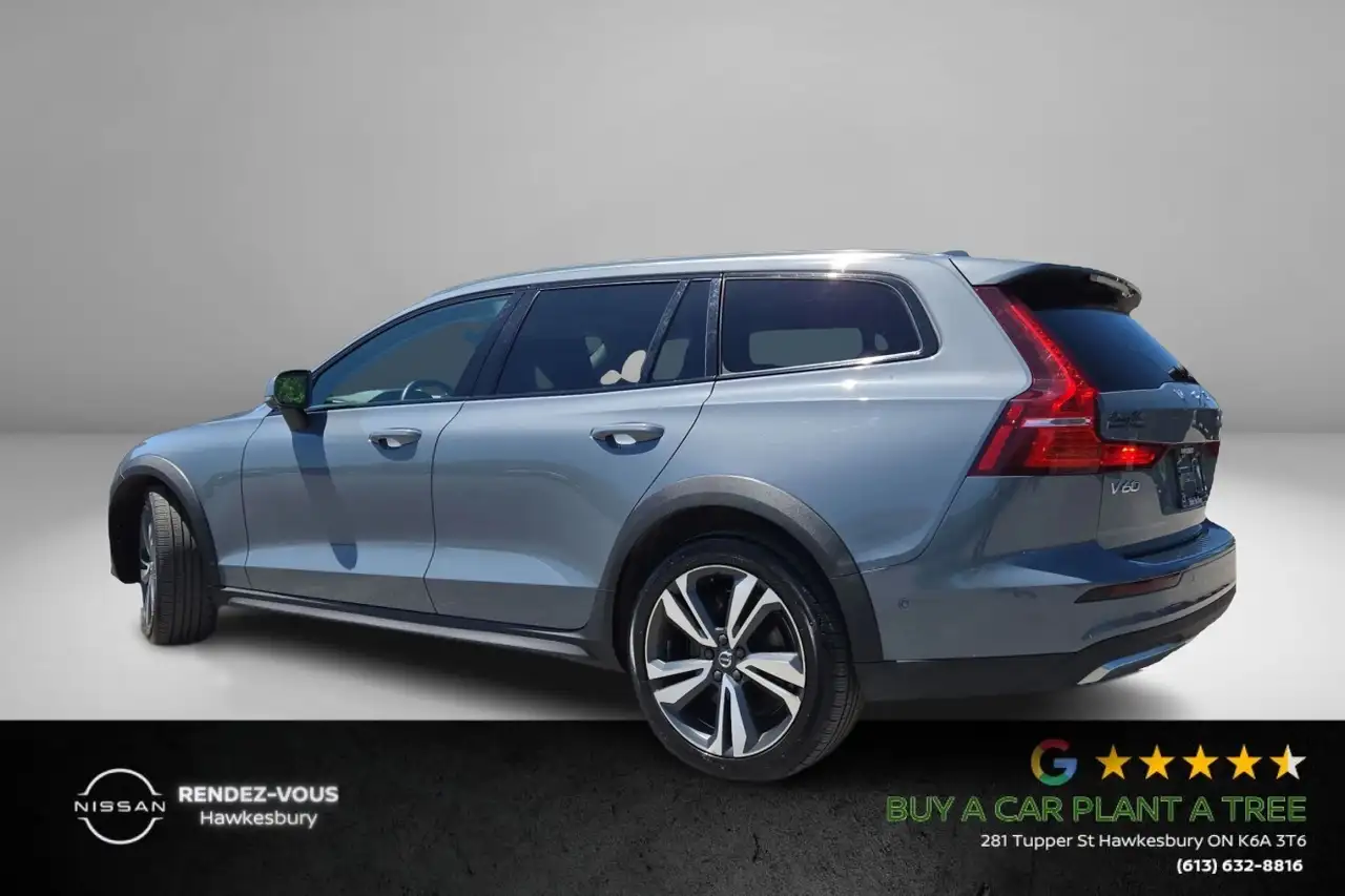 Volvo V60 Cross Country photo Volvo V60 Cross Country