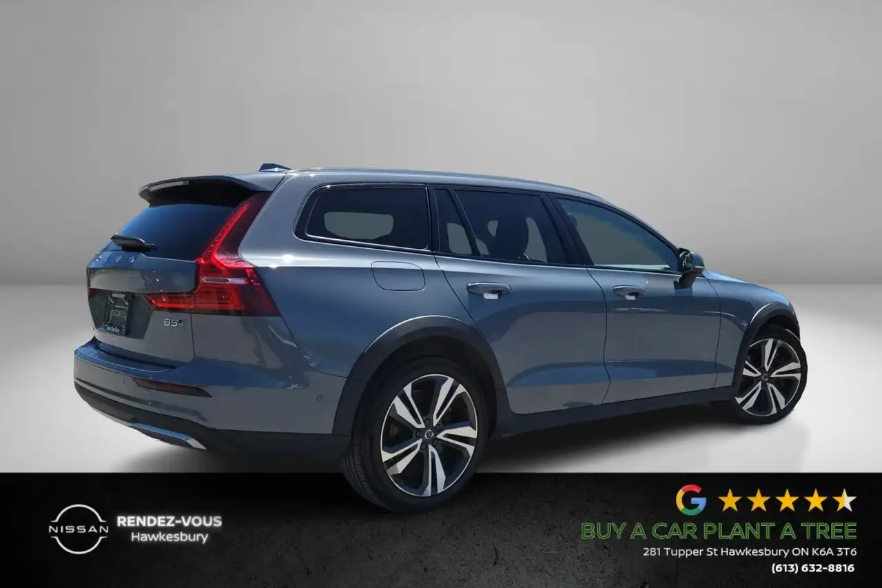 Volvo V60 Cross Country photo Volvo V60 Cross Country