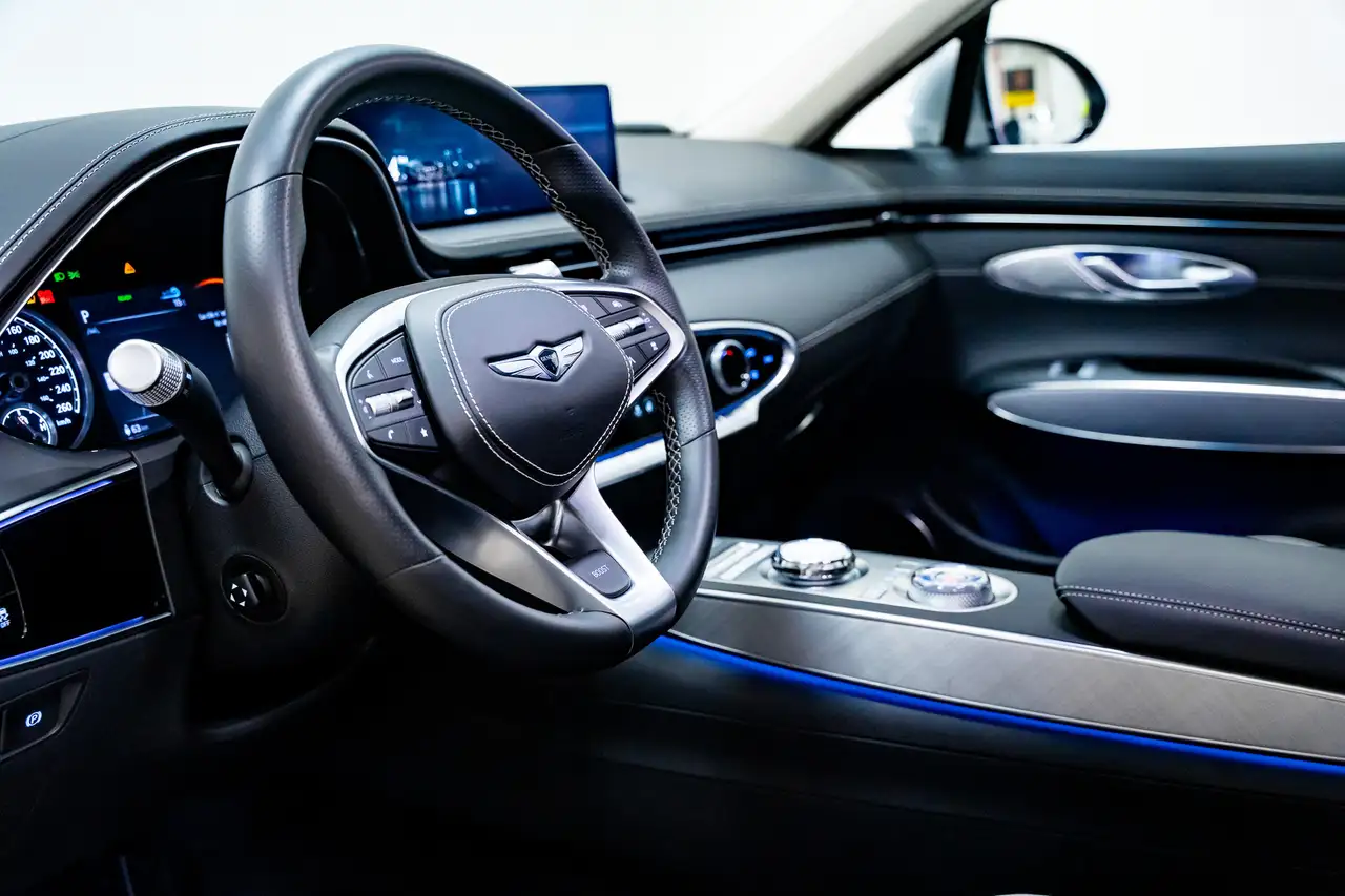 Genesis GV70 снимка Genesis GV70