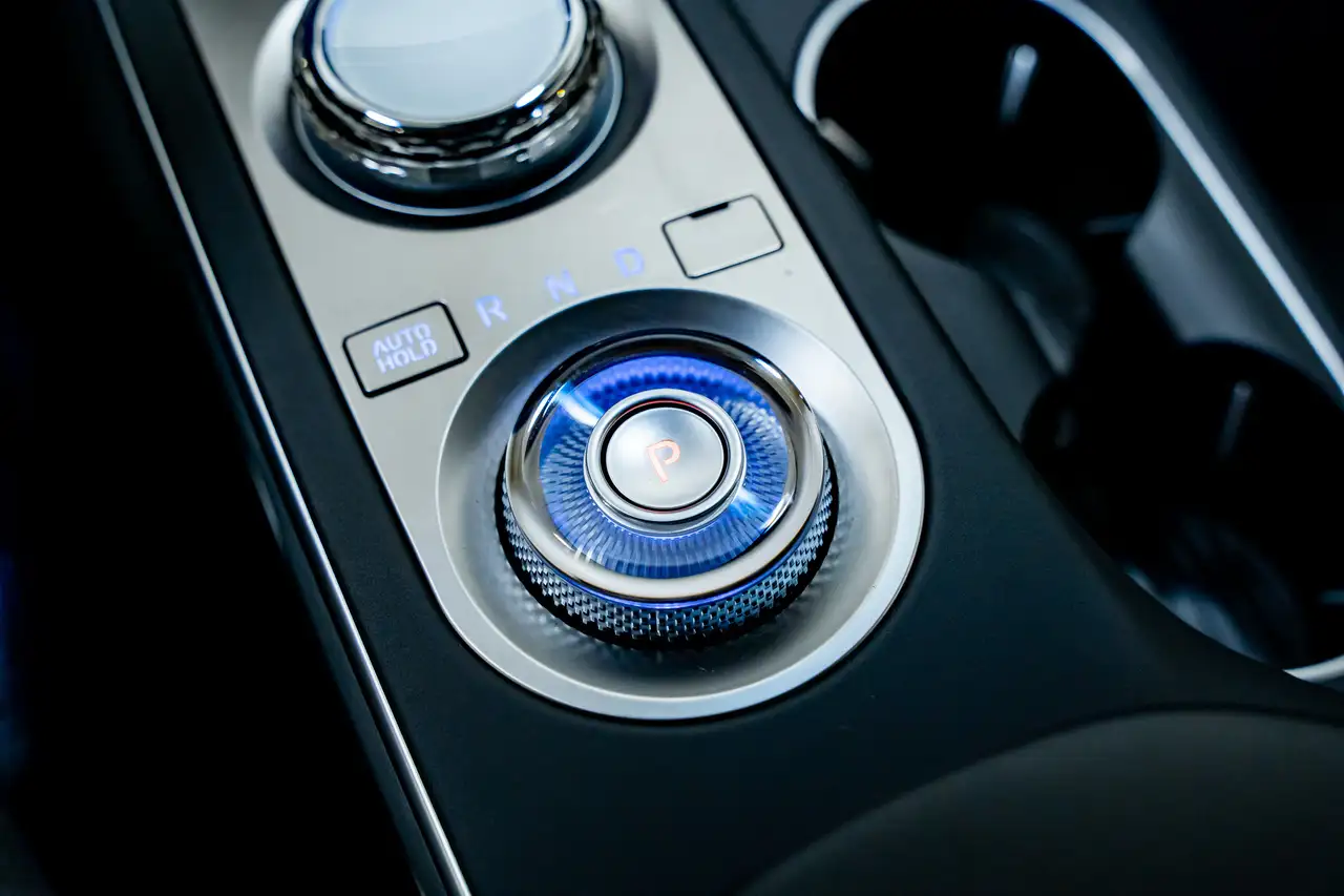 Genesis GV70 снимка Genesis GV70