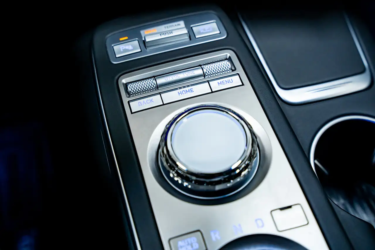 Genesis GV70 снимка Genesis GV70