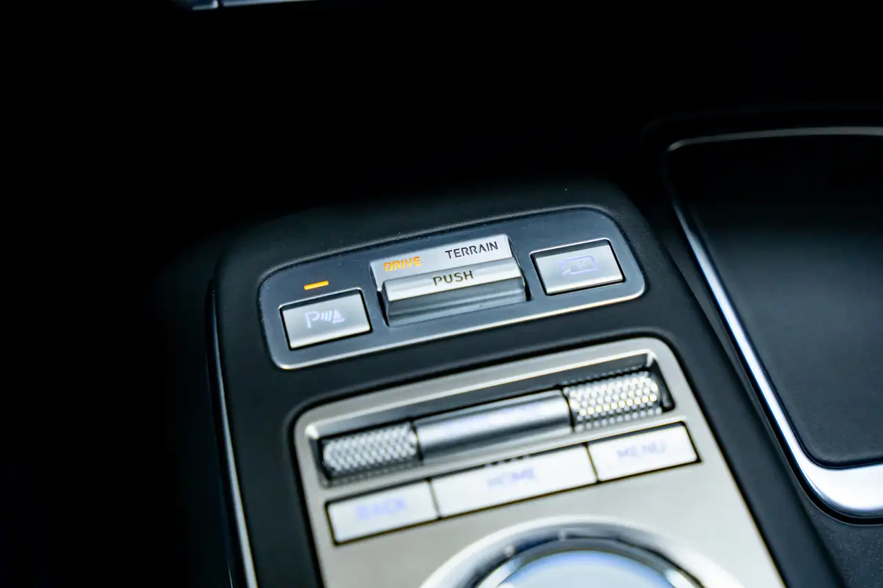 Genesis GV70 снимка Genesis GV70