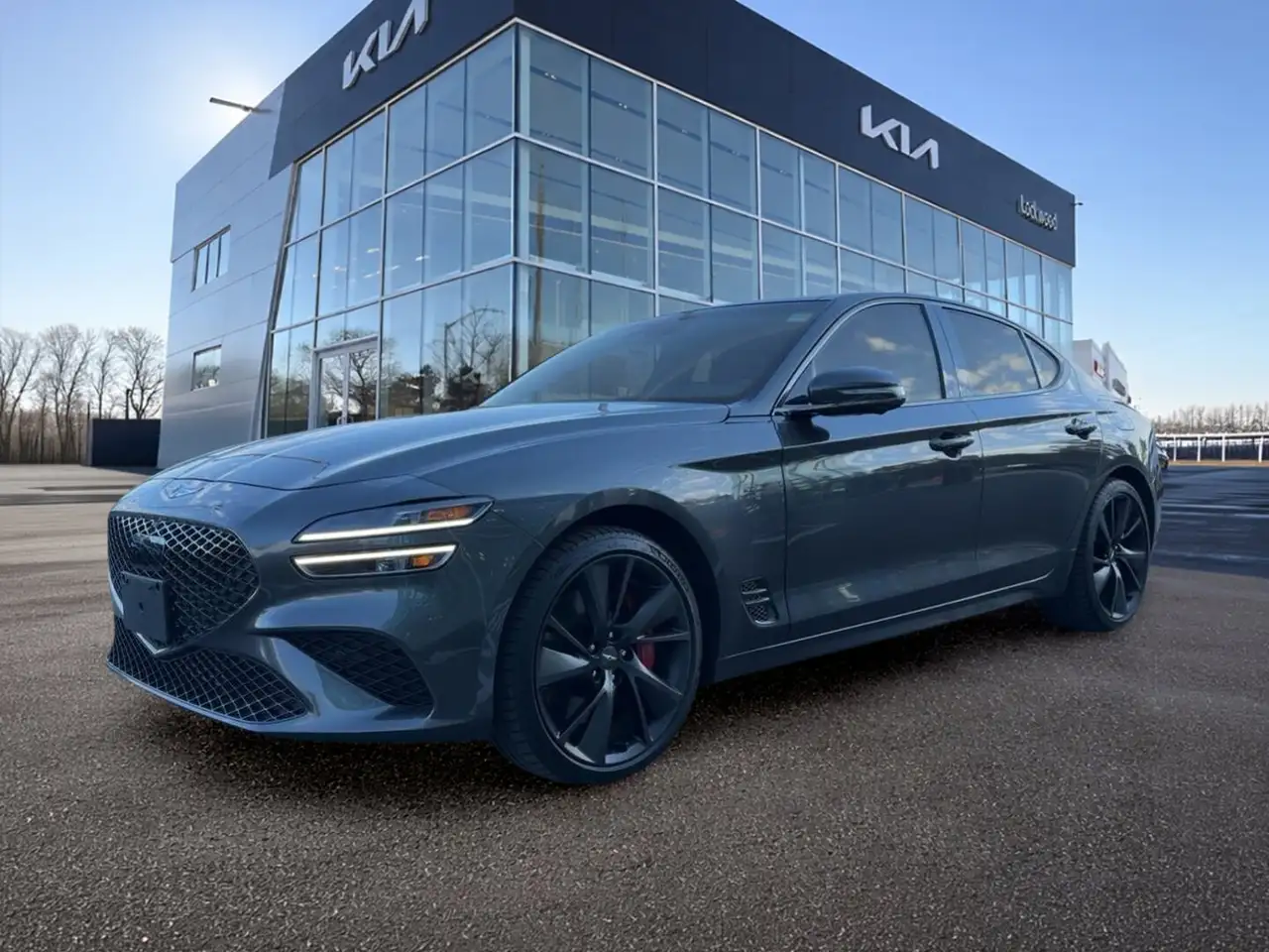 2023 Genesis G70