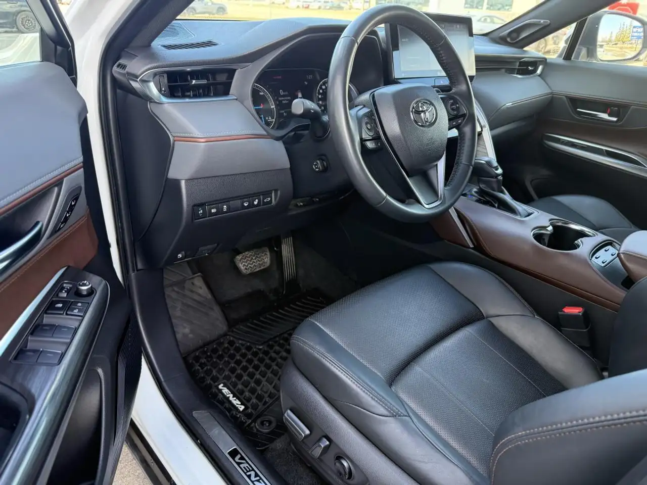 Toyota Venza снимка Toyota Venza
