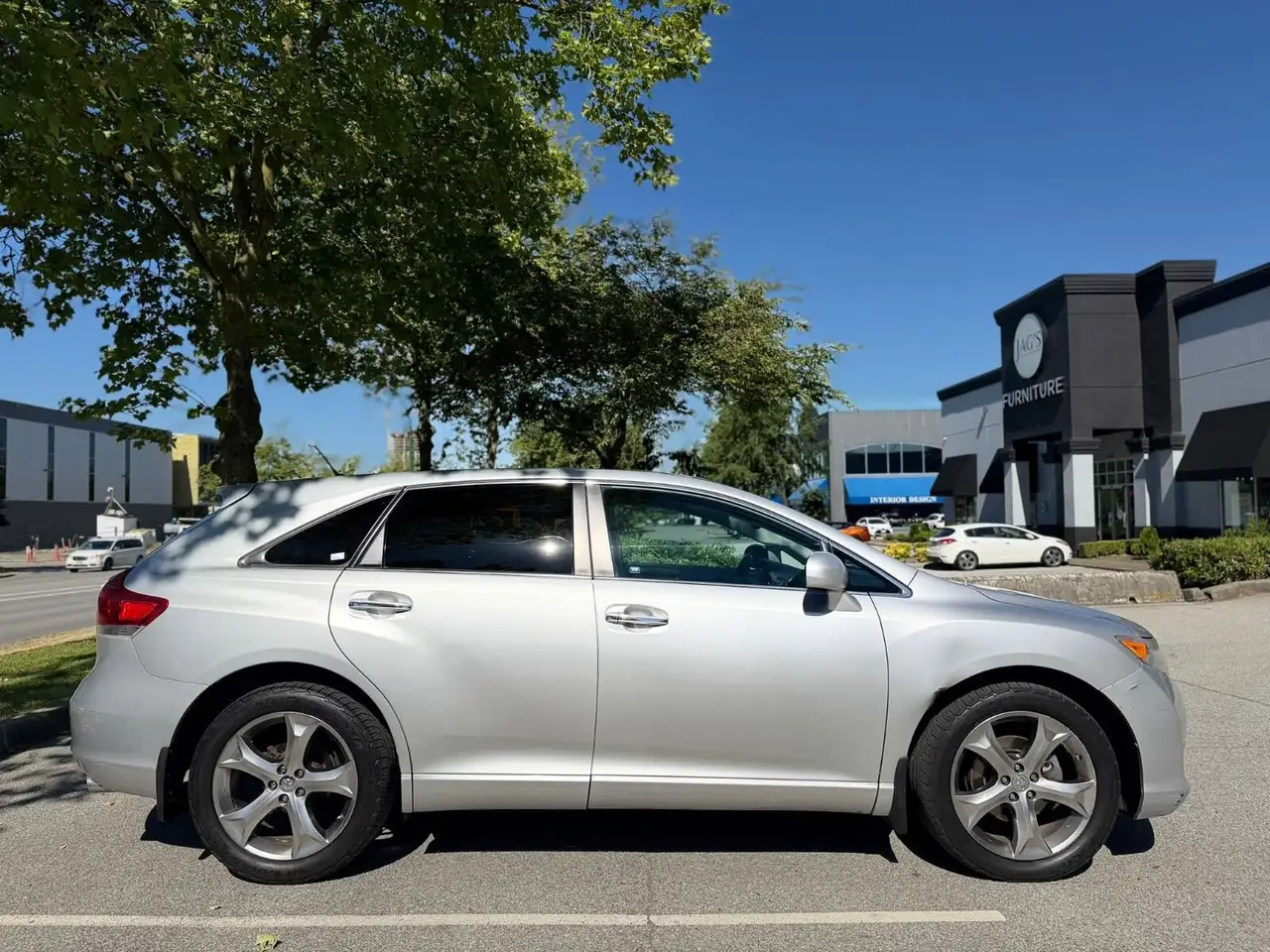 Toyota Venza photo Toyota Venza