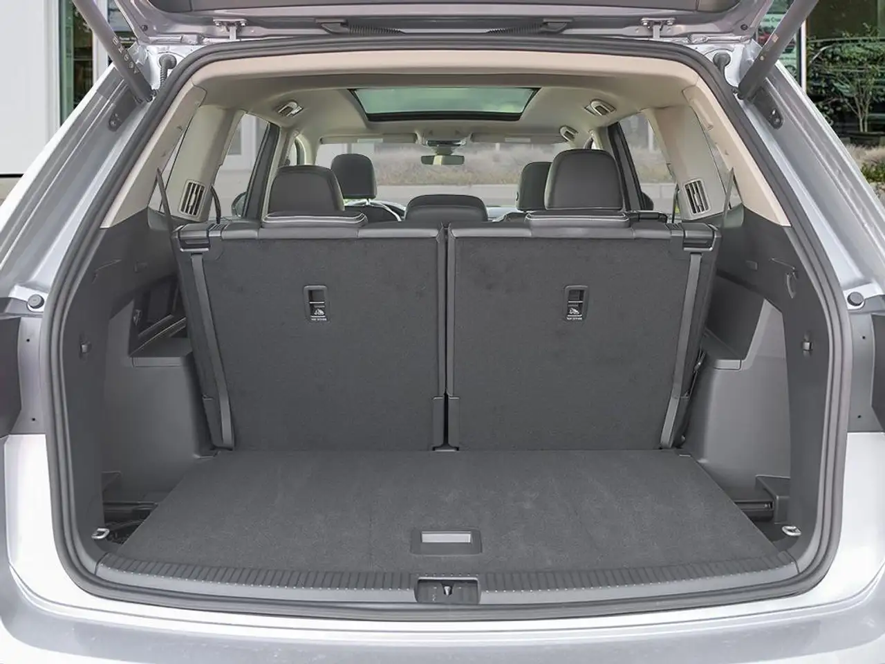 Volkswagen Atlas снимка Volkswagen Atlas