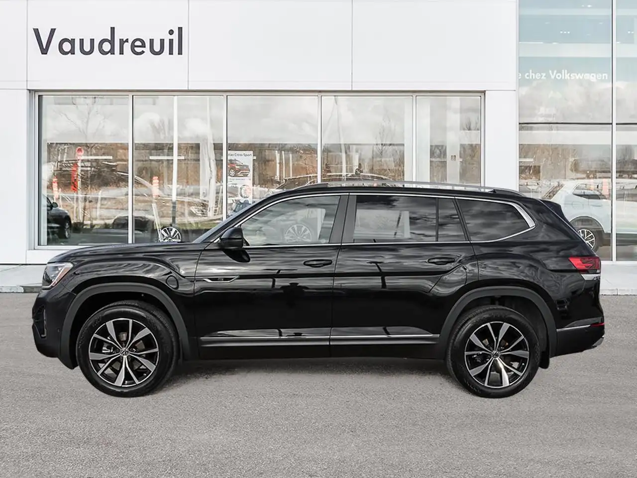 Volkswagen Atlas photo Volkswagen Atlas