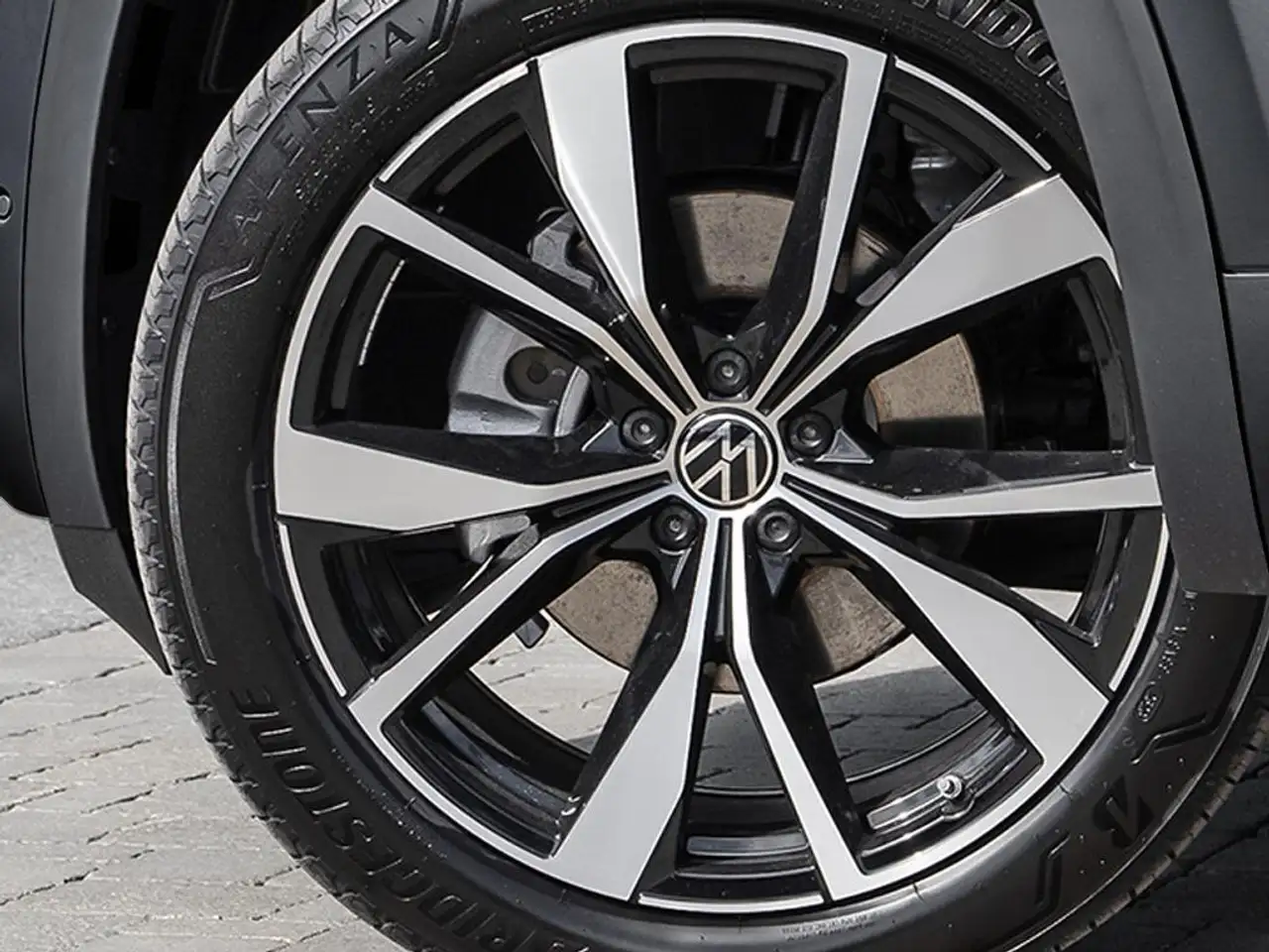 Volkswagen Atlas photo Volkswagen Atlas