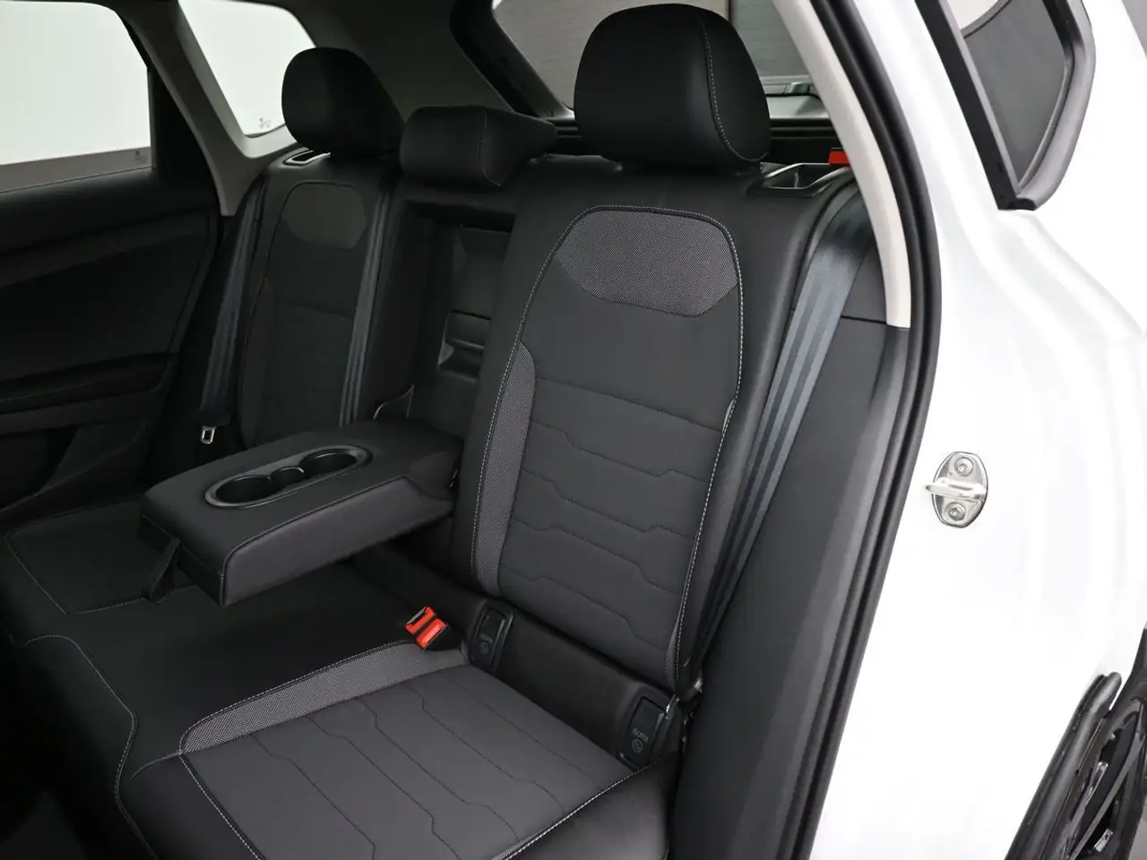 Volkswagen Taos снимка Volkswagen Taos