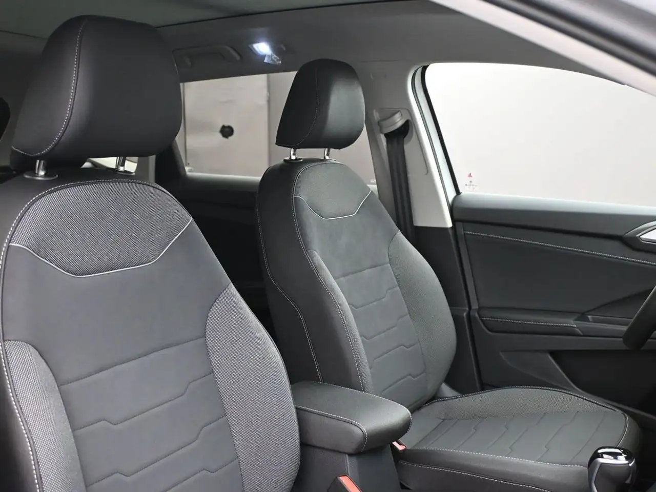 Volkswagen Taos снимка Volkswagen Taos
