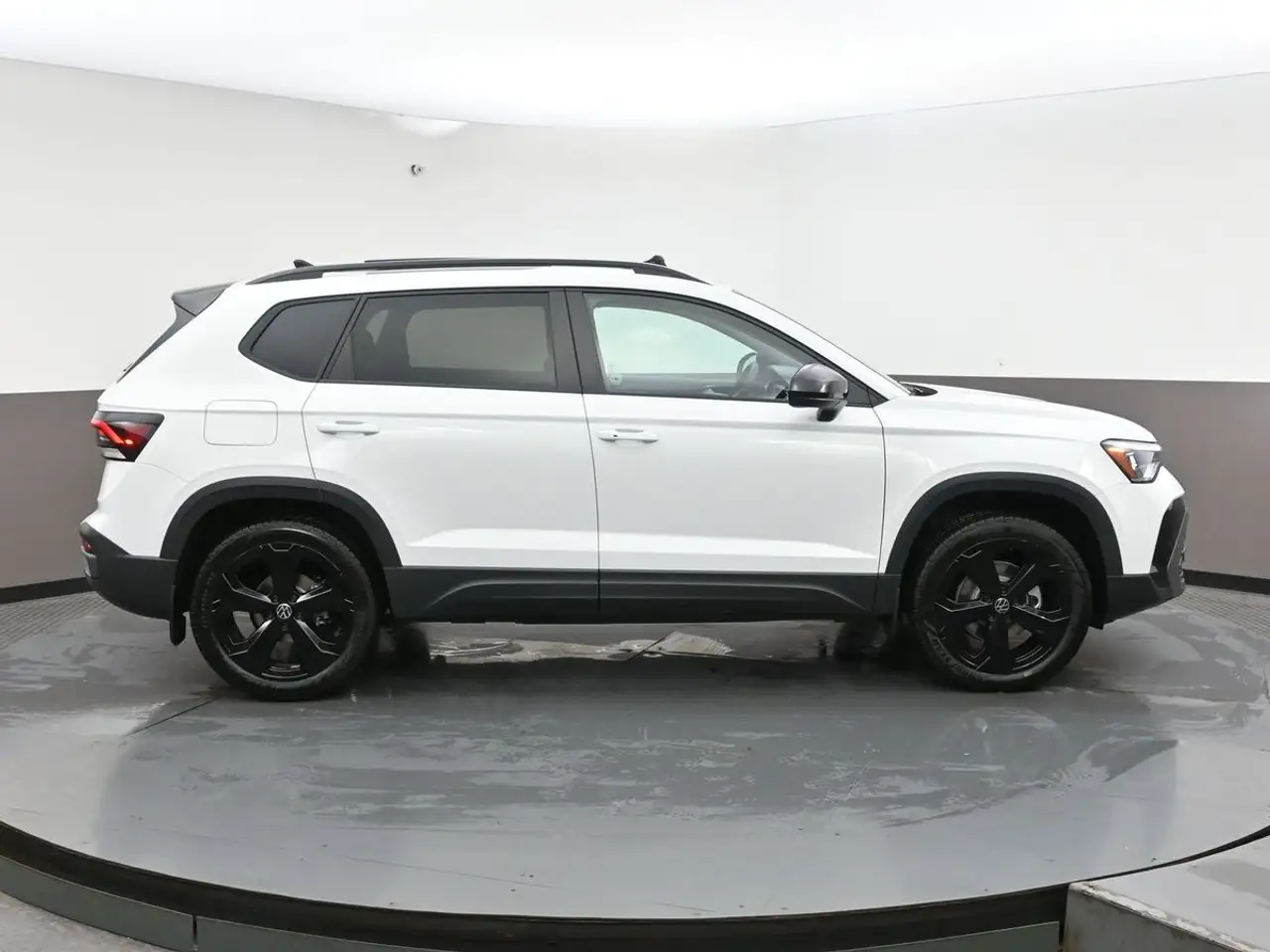 Volkswagen Taos снимка Volkswagen Taos