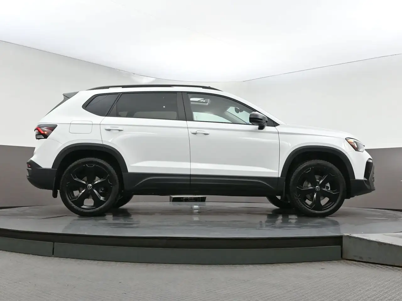 Volkswagen Taos снимка Volkswagen Taos