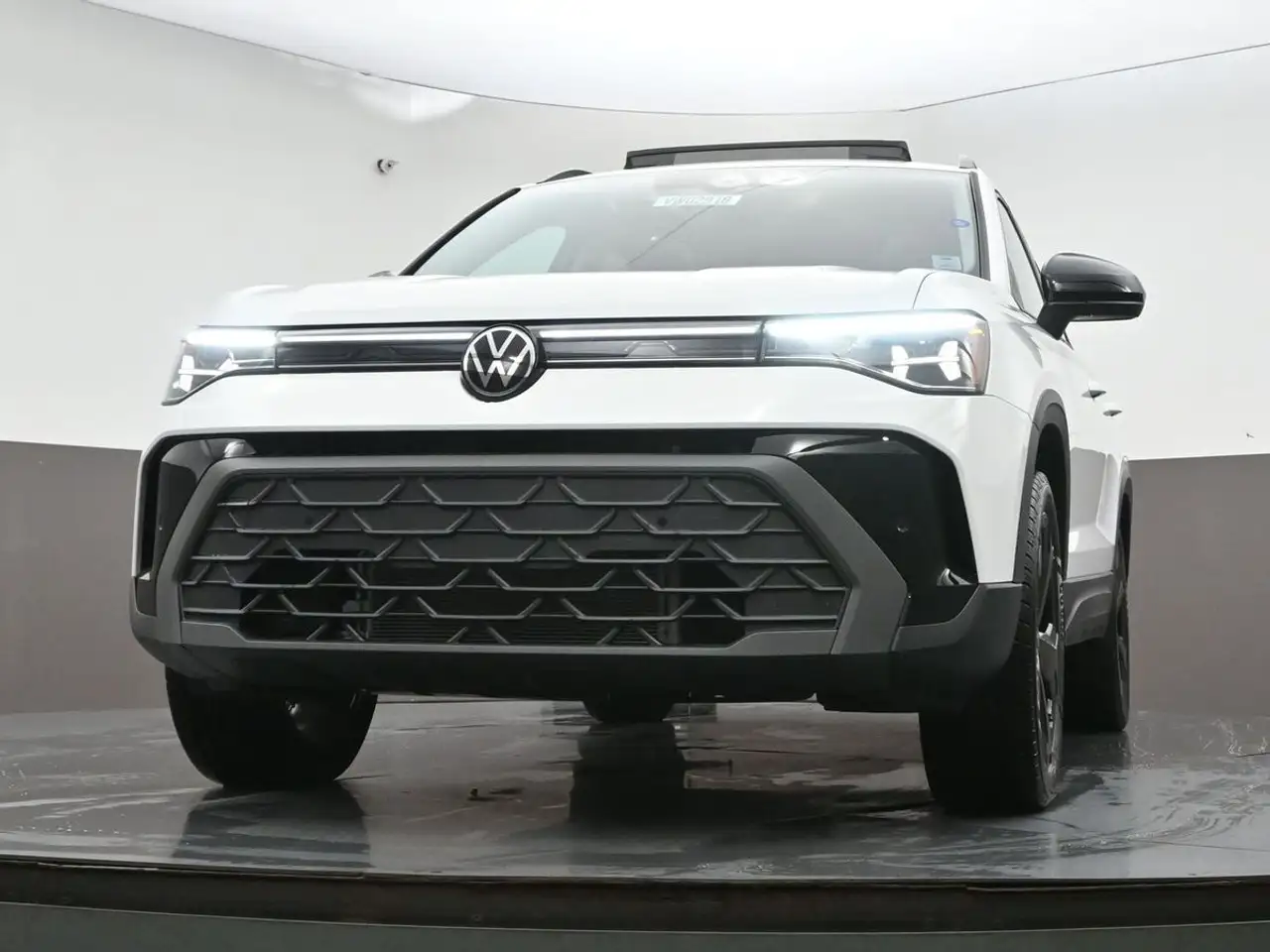 Volkswagen Taos снимка Volkswagen Taos
