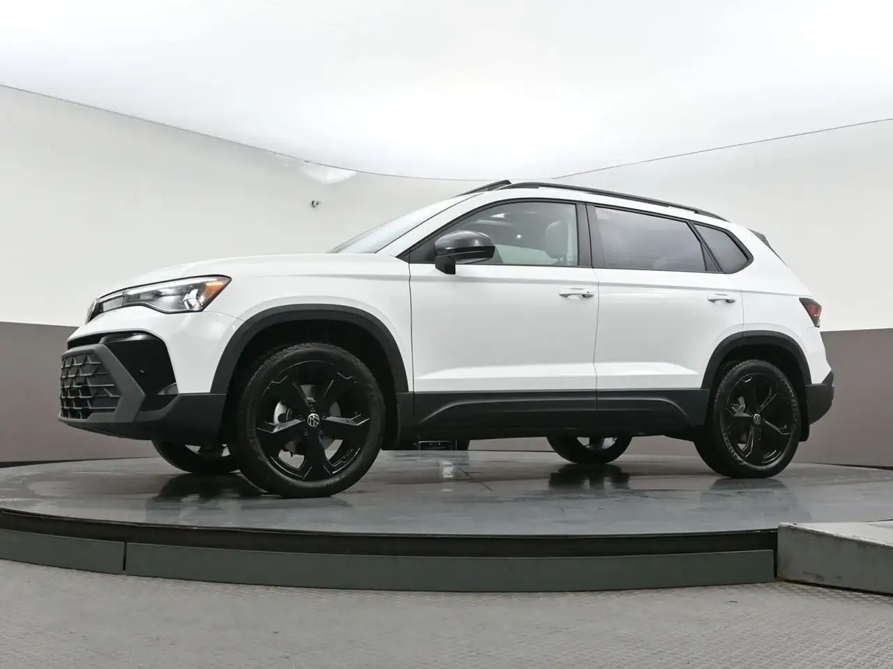 Volkswagen Taos снимка Volkswagen Taos