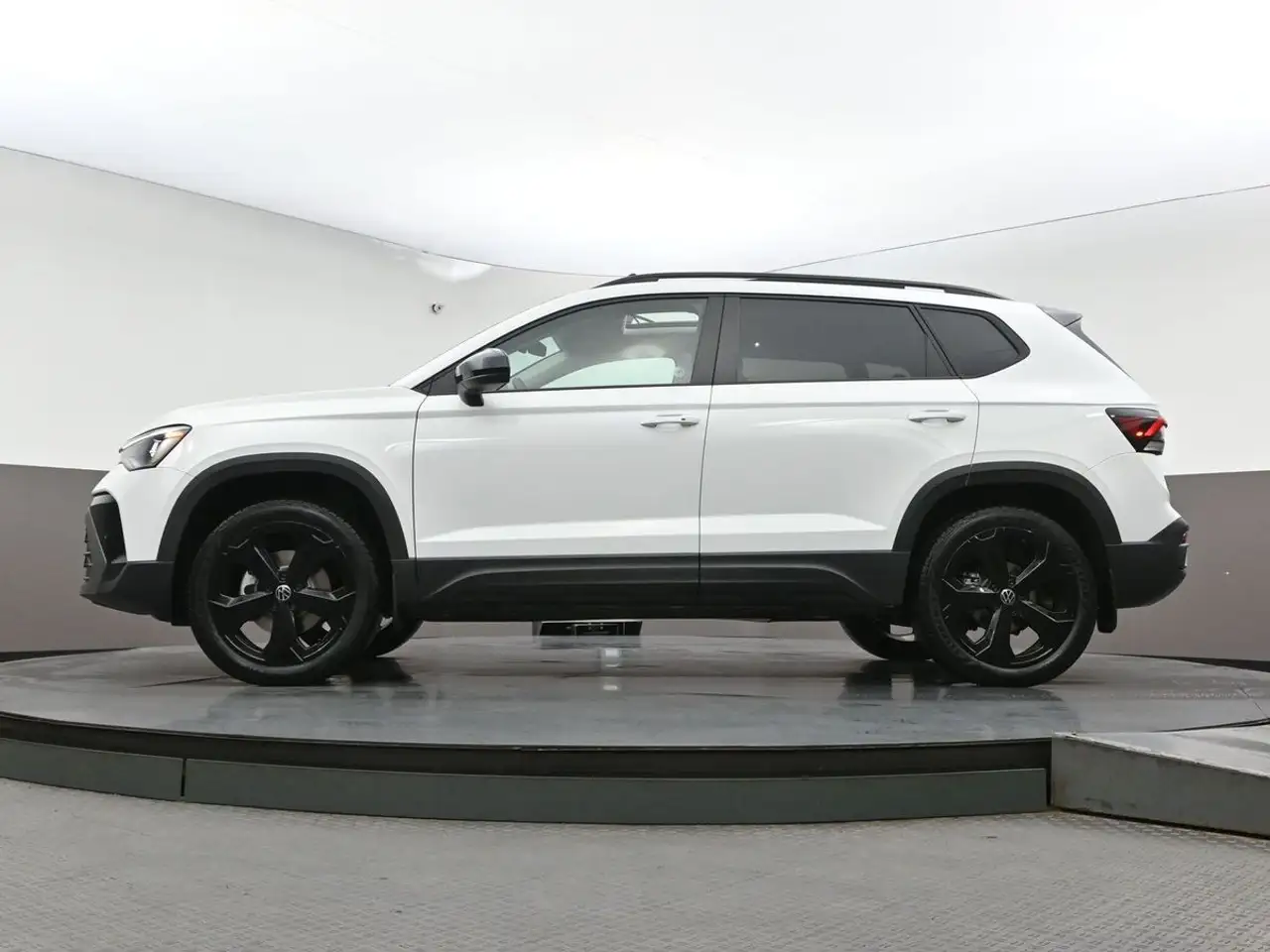 Volkswagen Taos снимка Volkswagen Taos