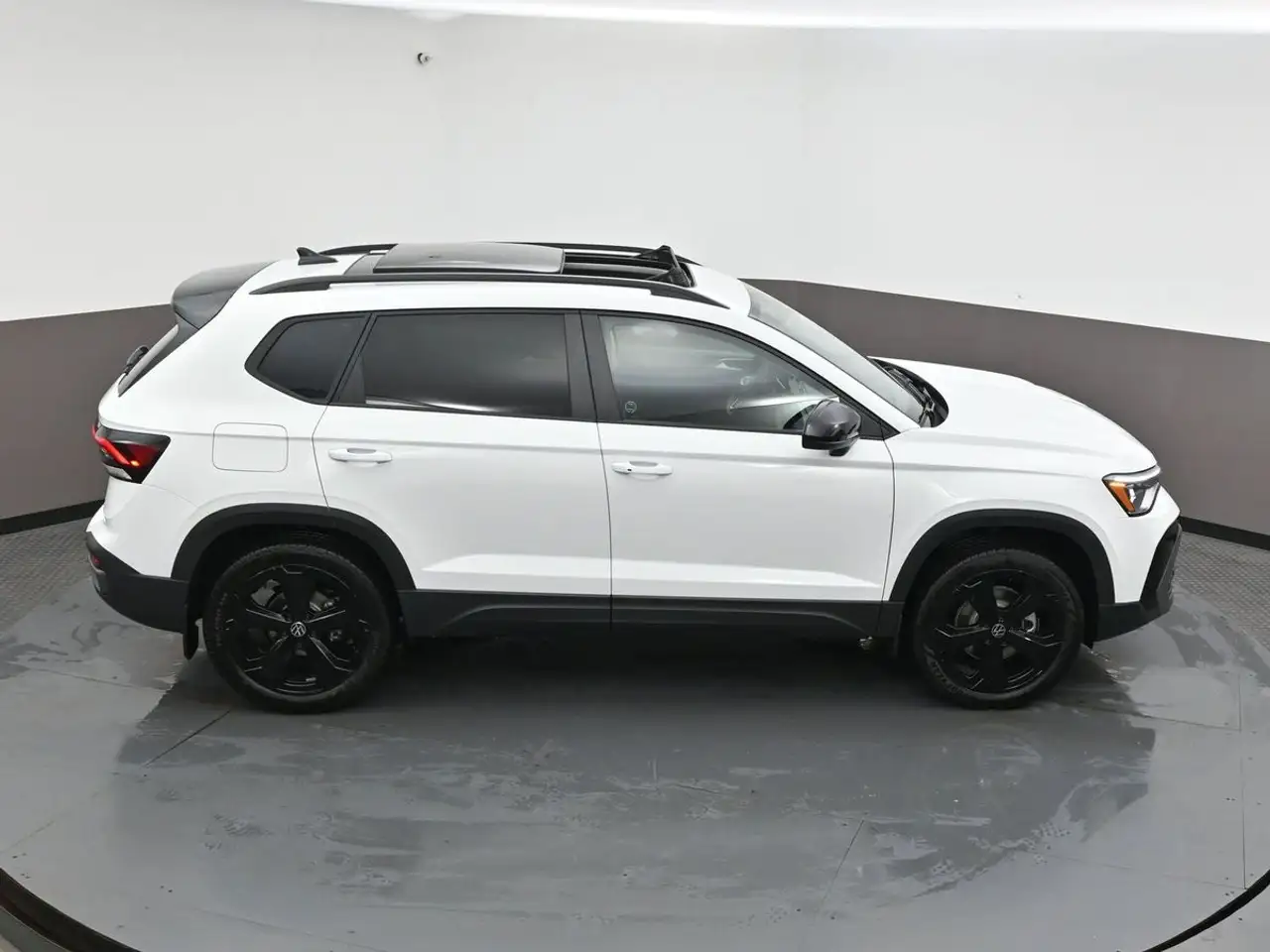 Volkswagen Taos снимка Volkswagen Taos